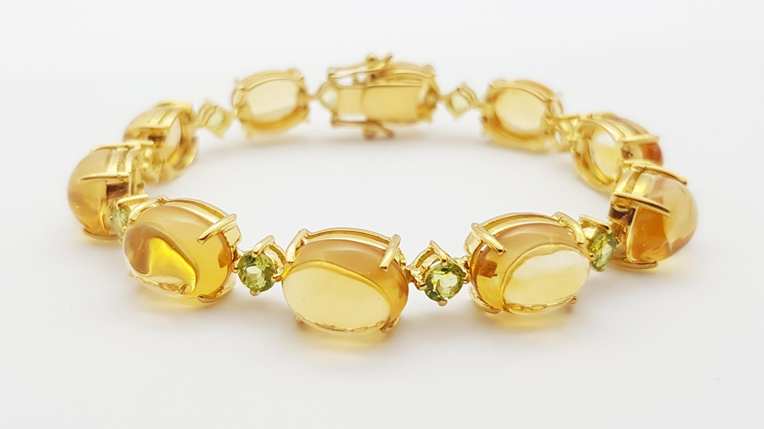 Cabochon Citrine with Peridot Bracelet set in 18 Karat Gold Settings For Sale 2
