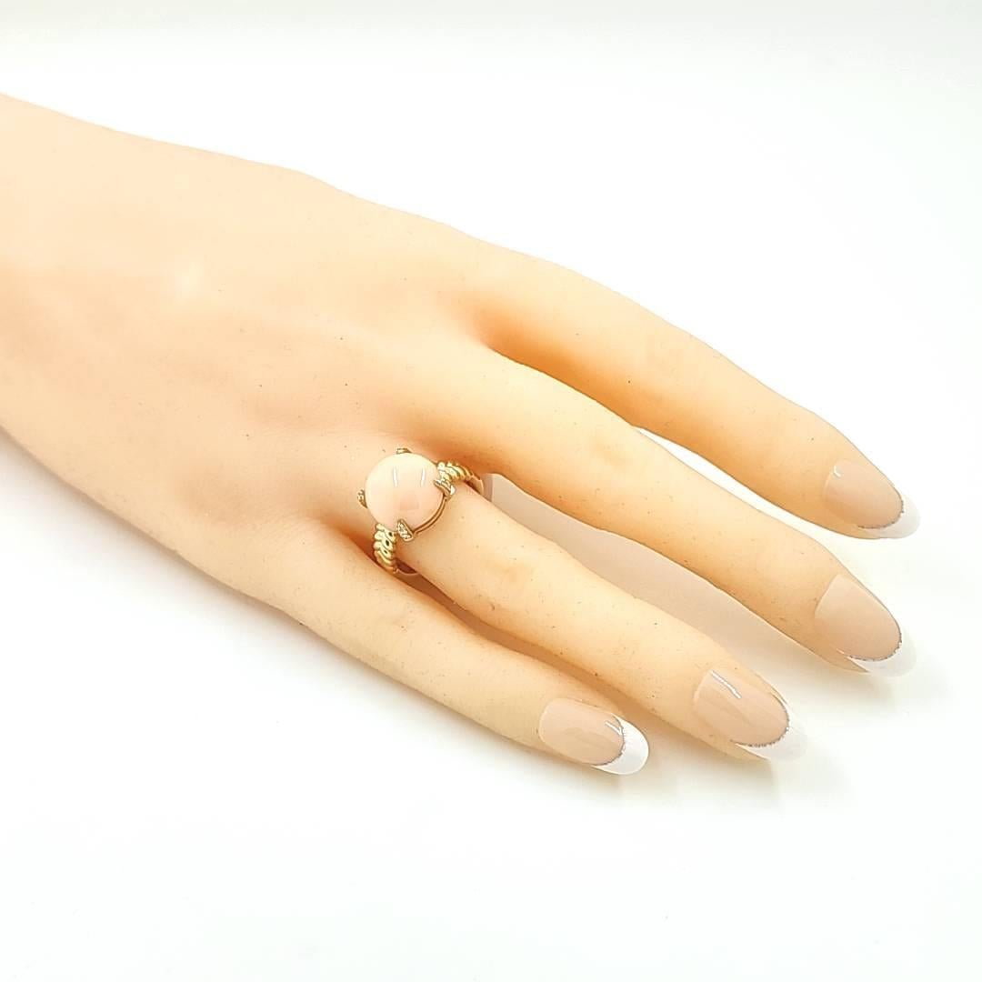 Cabochon Coral Ring in 14K Yellow Gold For Sale 2