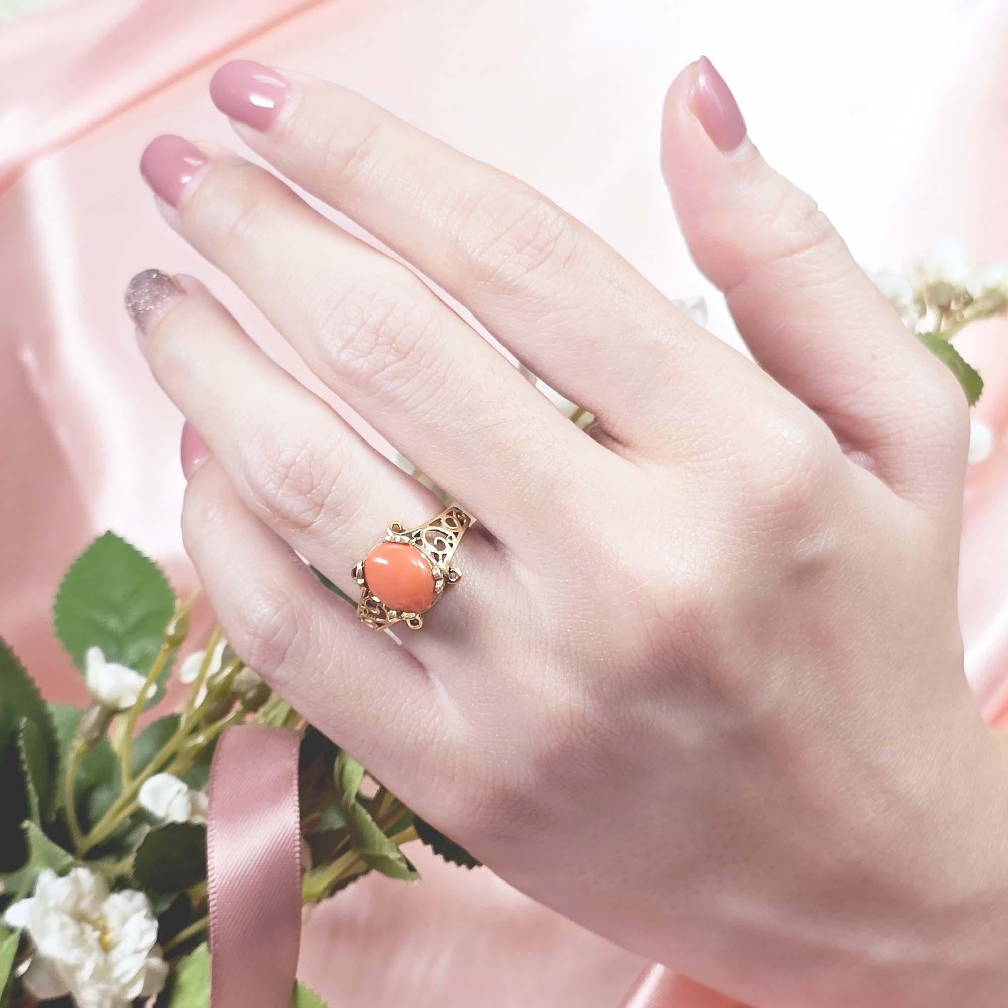 Cabochon Coral Vintage Style Filigree Ring in Solid 9K Yellow Gold For Sale 1