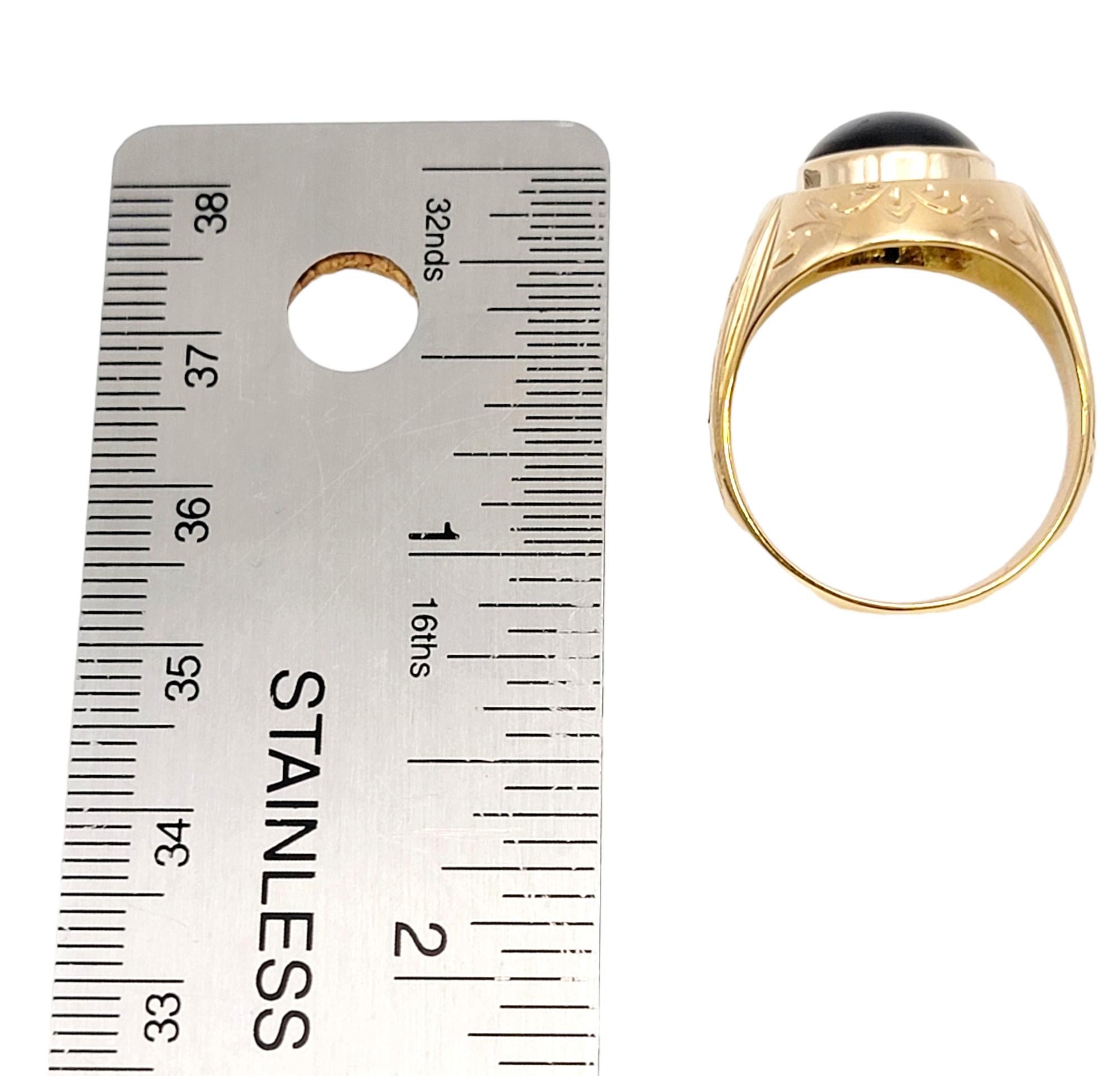 Solitärring aus 14 Karat Gold mit natürlichem blauem Sternsaphir im Cabochon-Schliff und Schnörkeln 5