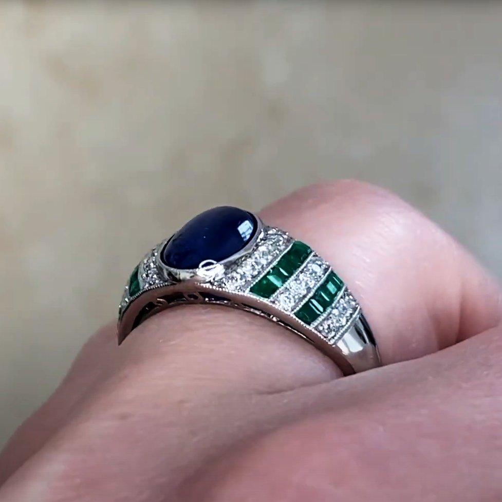 Cabochon Cut Natural Sapphire Cocktail Ring (Approx. 1.80-Carats), Platinum In Excellent Condition For Sale In New York, NY