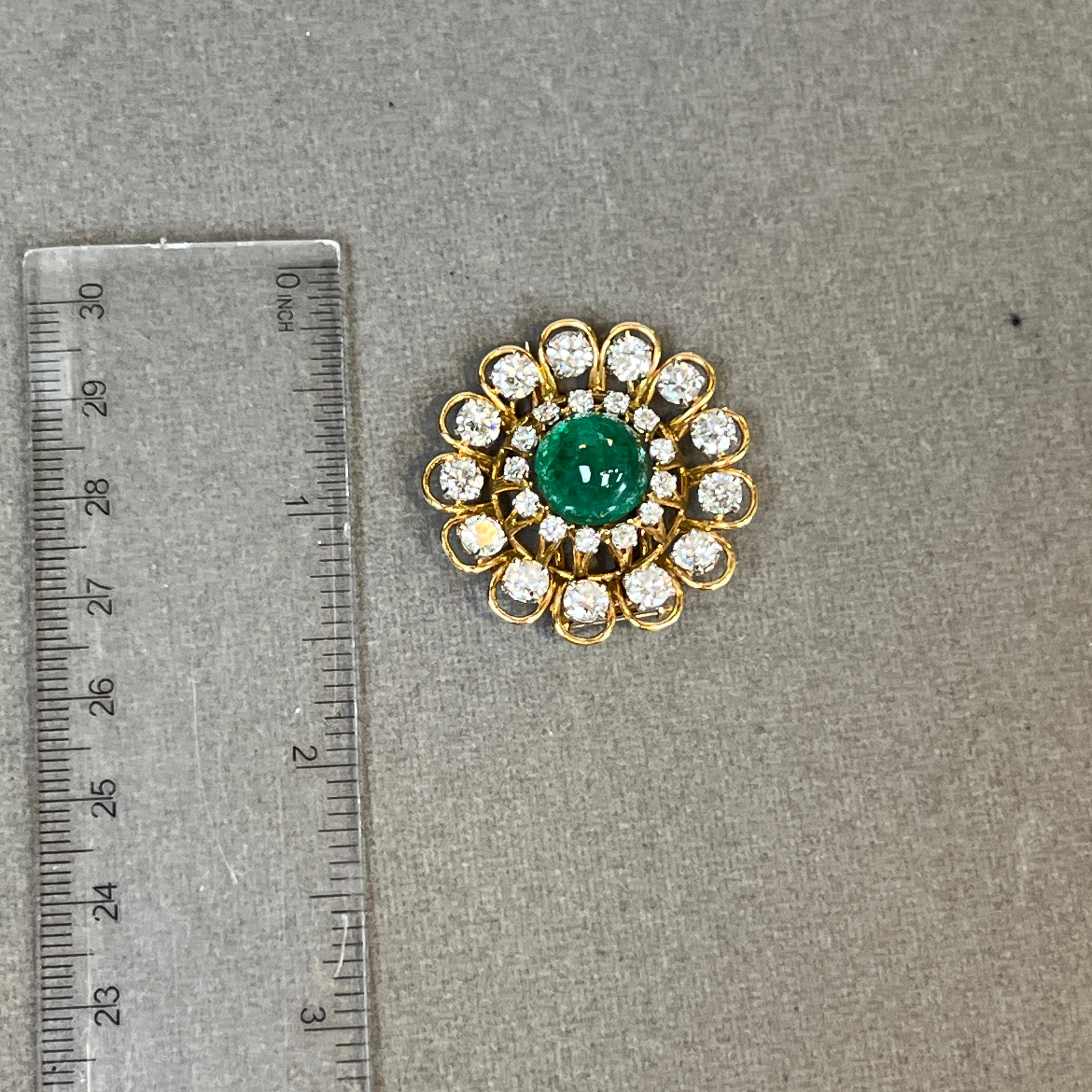 Spilla con smeraldo e diamante cabochon In condizioni ottime in vendita a New York, NY