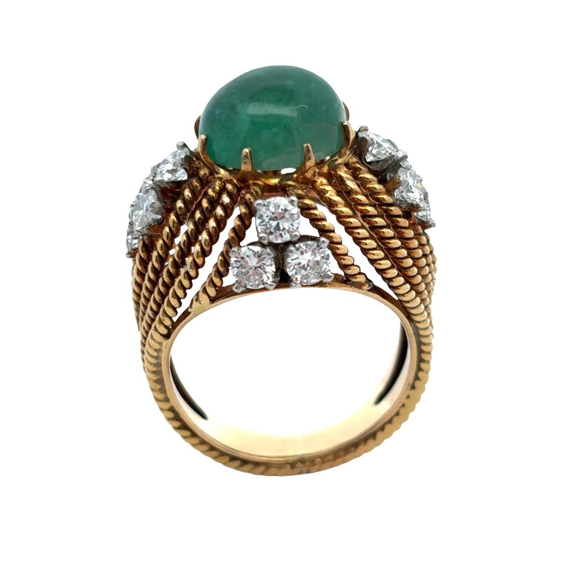 Cabochon Smaragd und Diamant Cocktail Ring im Angebot 5