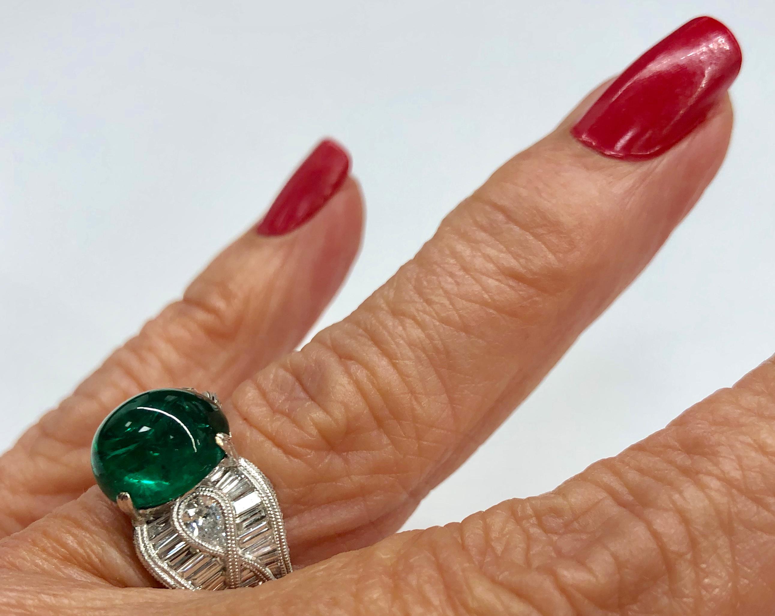 Cabochon Emerald and Diamond Ring in 18K White Gold 3