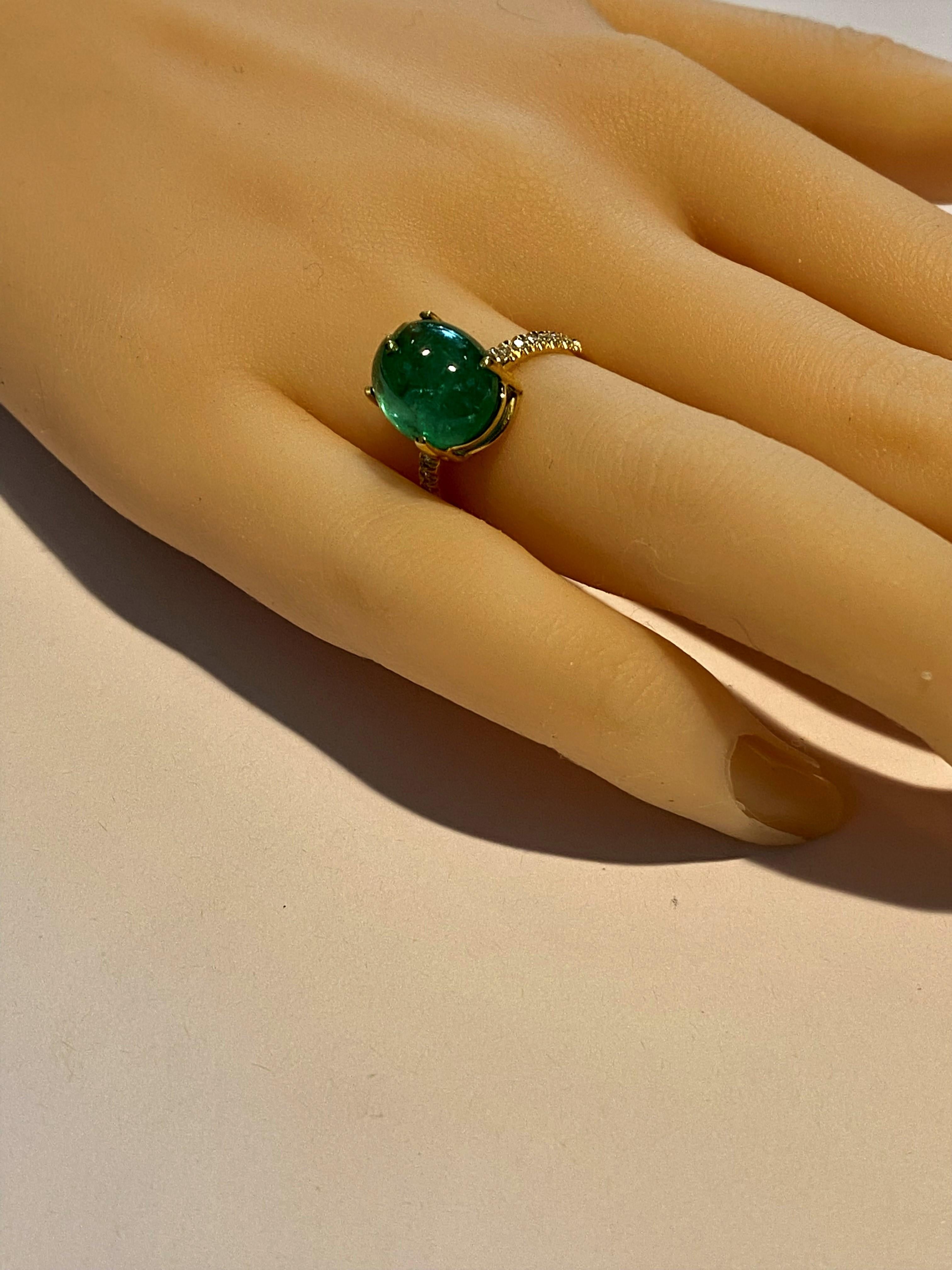 Cabochon Emerald and Diamonds Yellow Gold Cocktail Ring Weighing 7.05 Carat 2