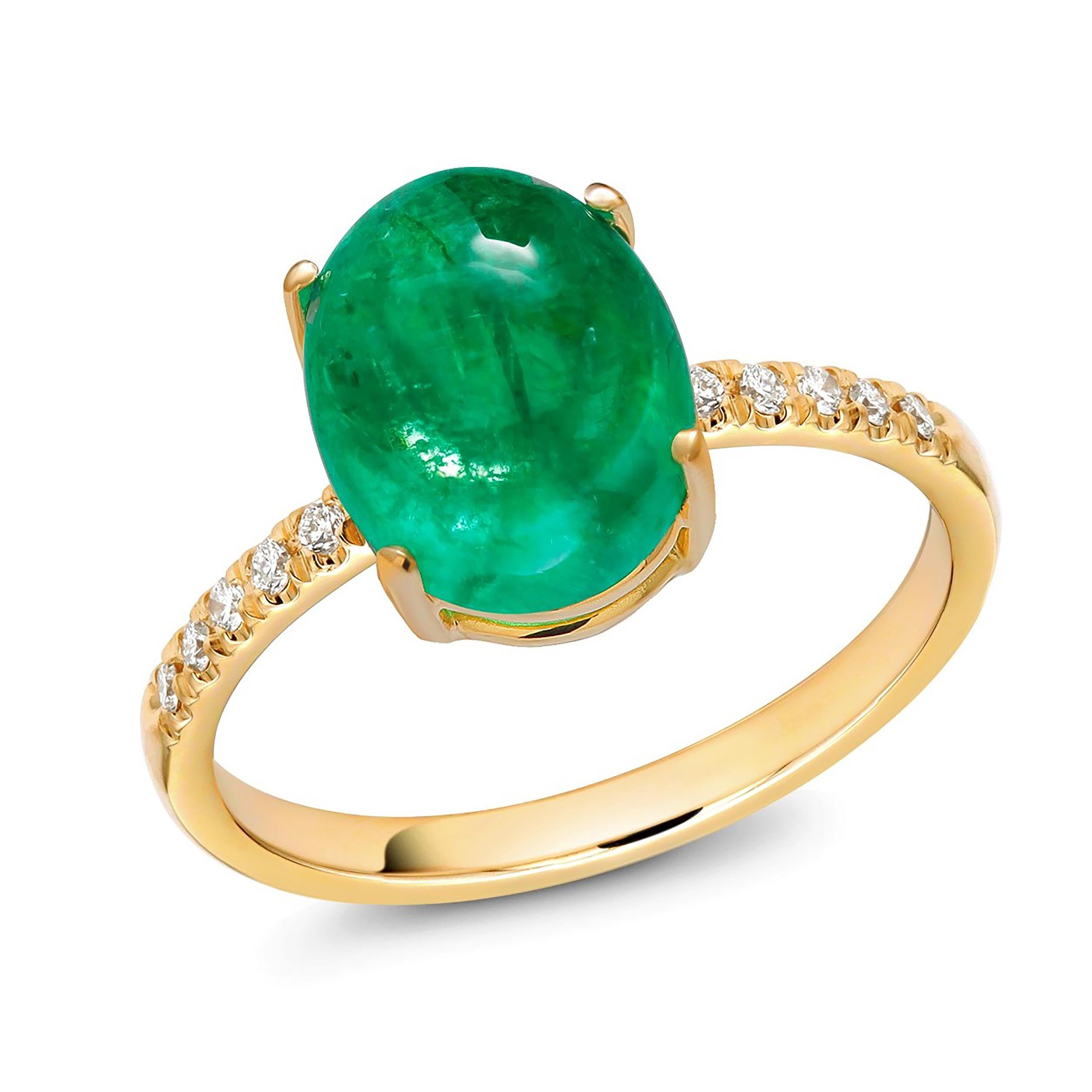 Cabochon Emerald and Diamonds Yellow Gold Cocktail Ring Weighing 7.05 Carat In New Condition In New York, NY