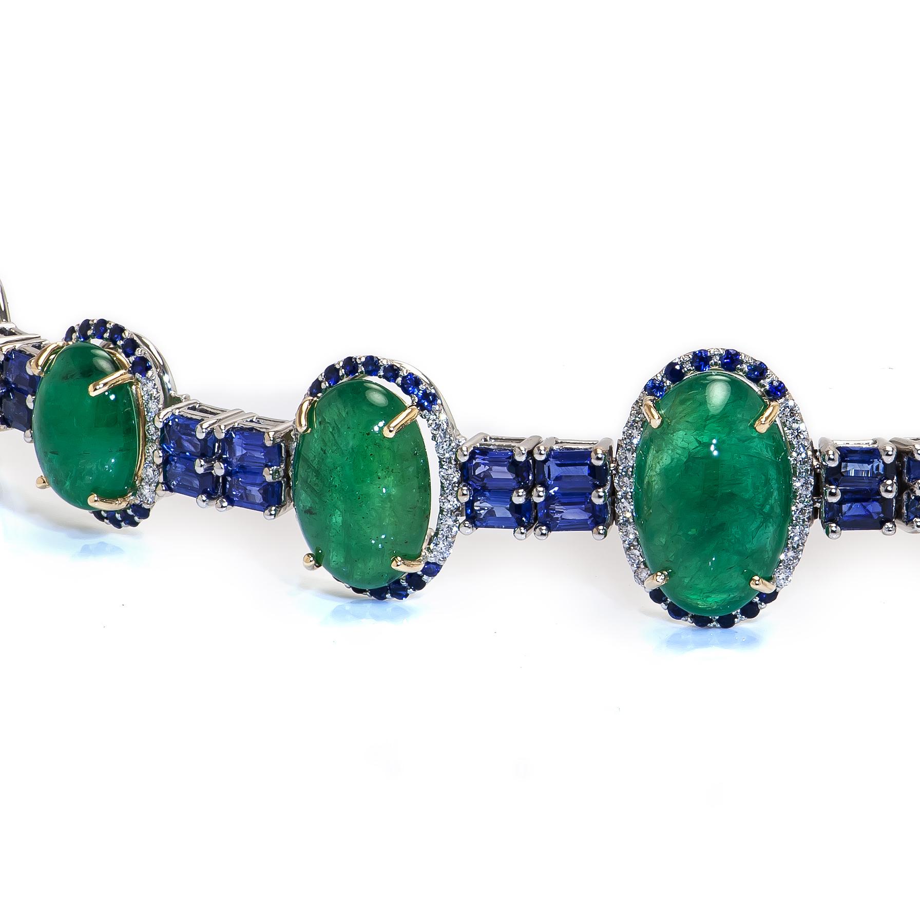 Cabochon Emerald and Sapphire Bracelet In New Condition For Sale In Montréal, CA