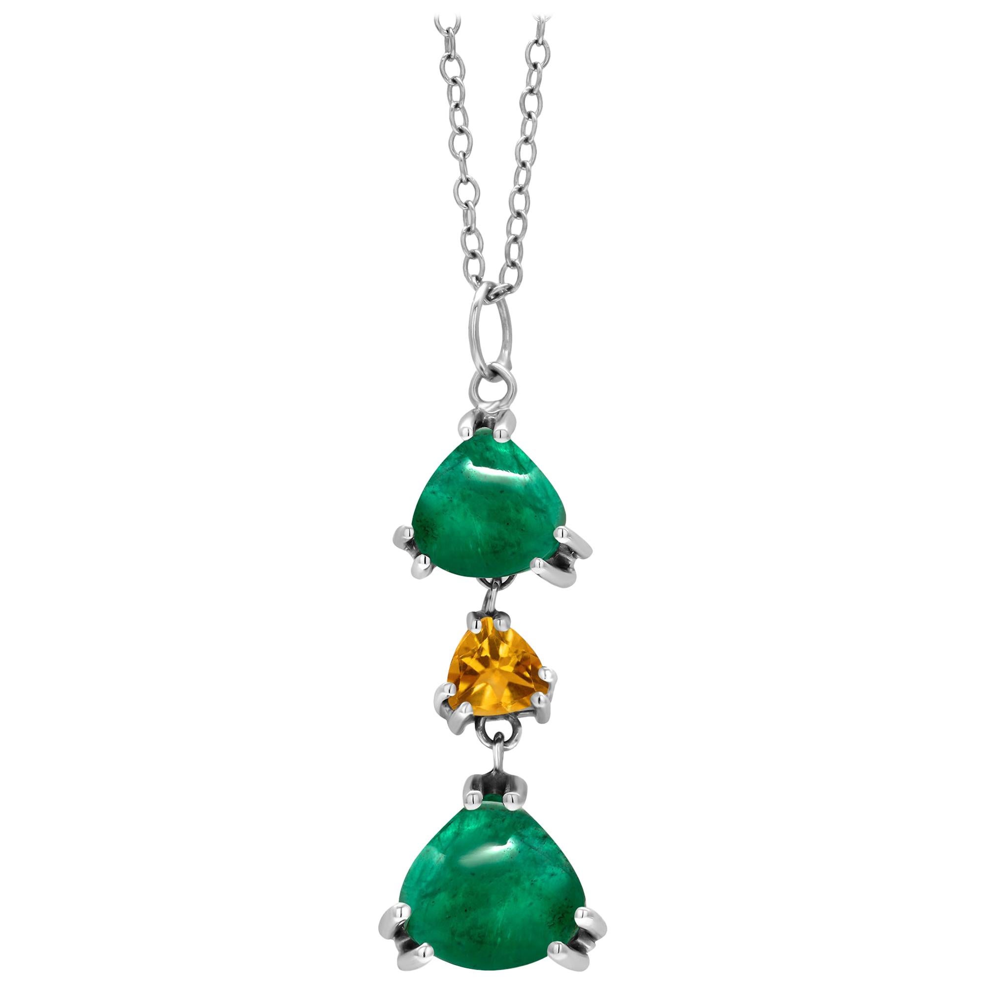 Cabochon Emerald Yellow Sapphire White Gold Drop Necklace Weighing 3.57 Carat
