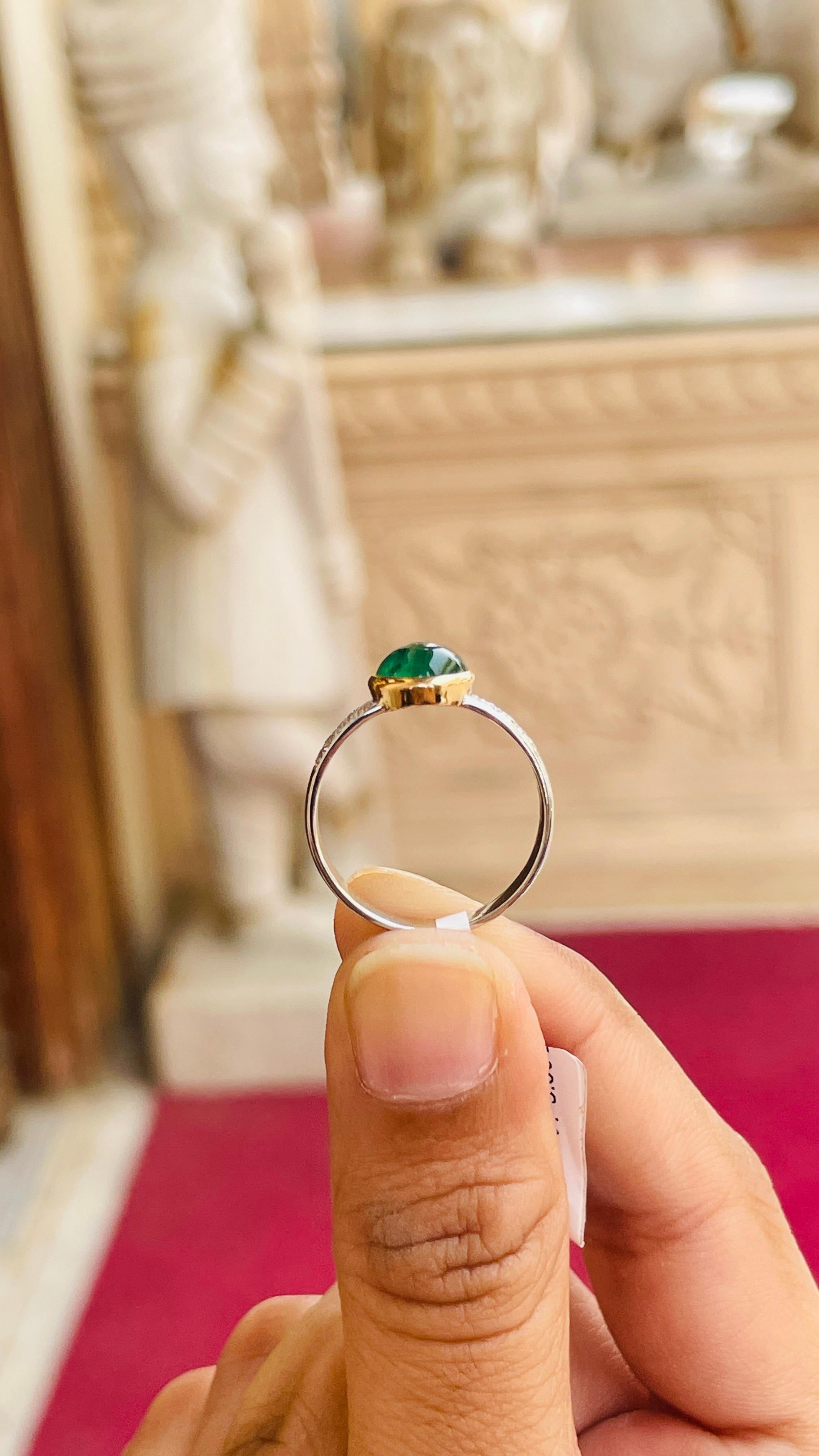 For Sale:  Cabochon Emerald Engagement Band Ring with Diamonds in 18k White/Yellow Gold 12