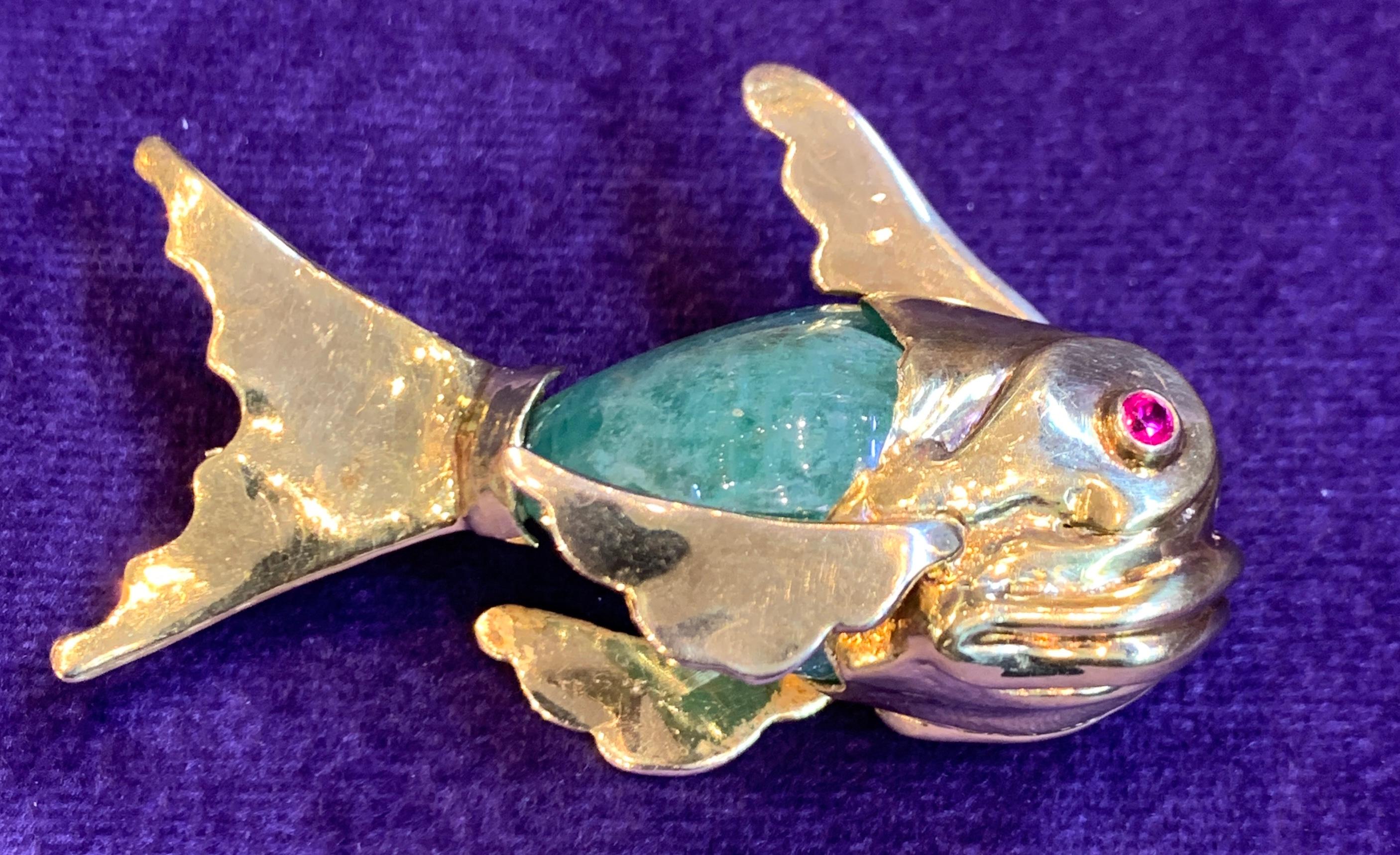 Women's Cabochon Emerald Fish Brooch Pendant For Sale