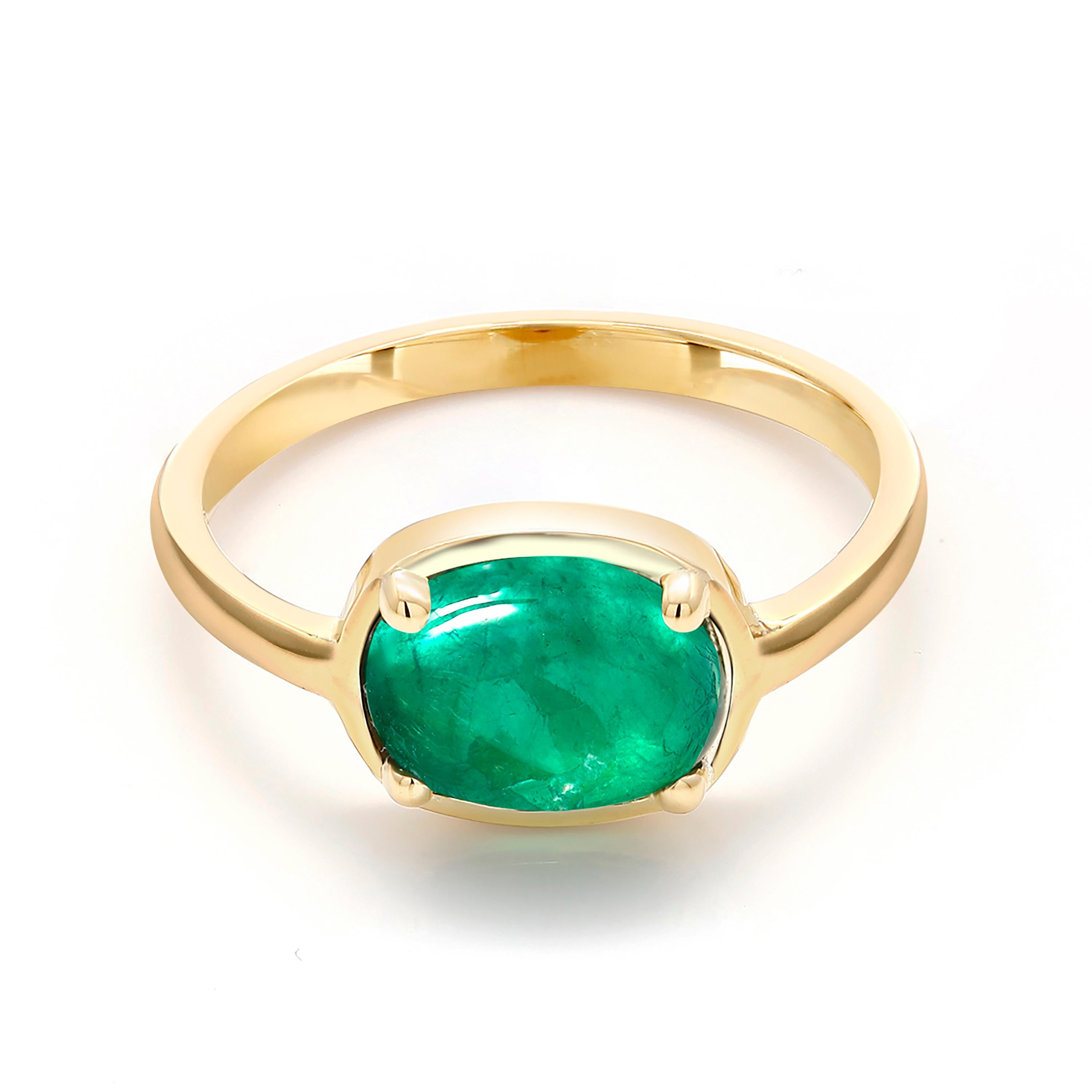 Modern Cabochon Emerald Gold Cocktail Ring Weighing 2.25 Carat