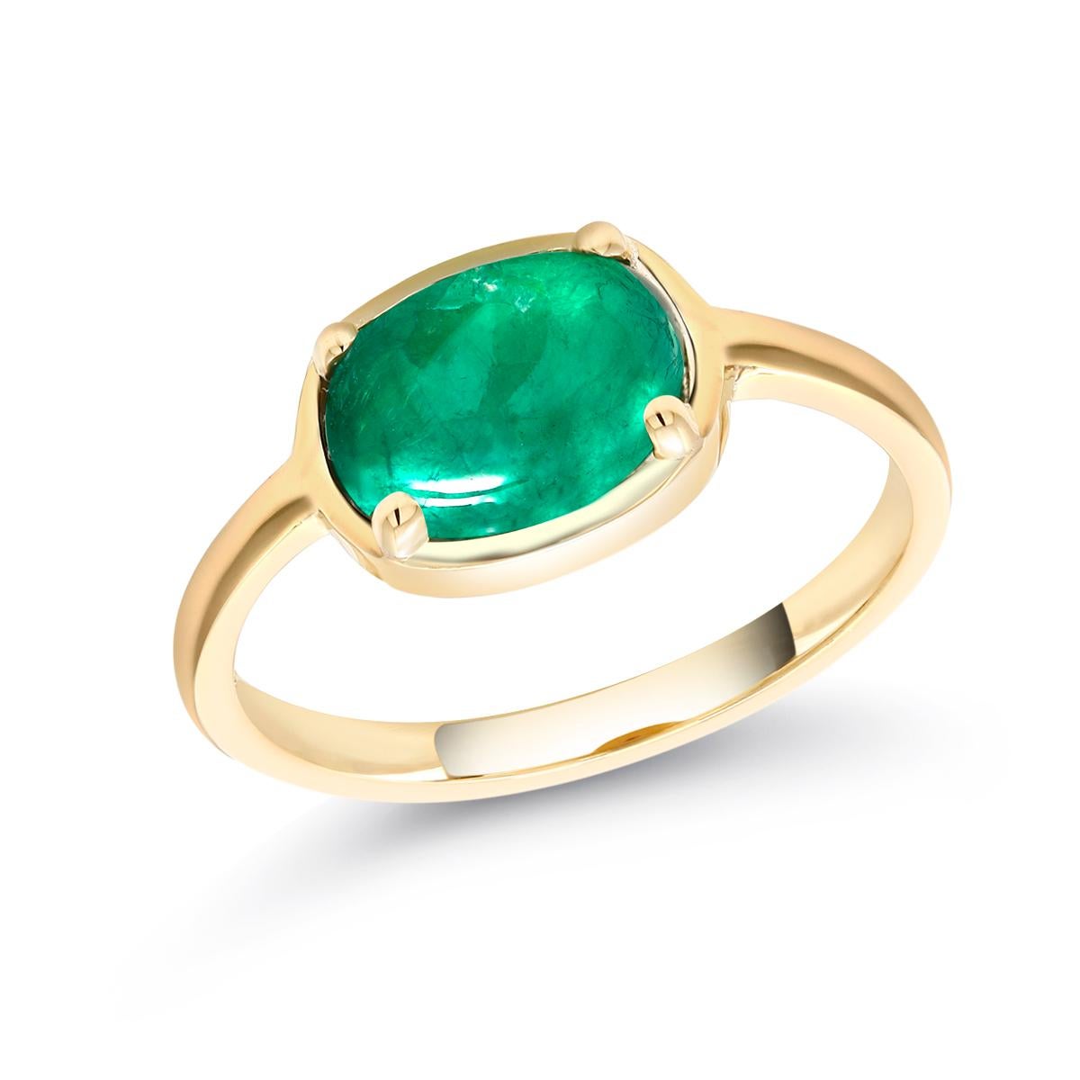Cabochon Emerald Gold Cocktail Ring Weighing 2.25 Carat In New Condition In New York, NY
