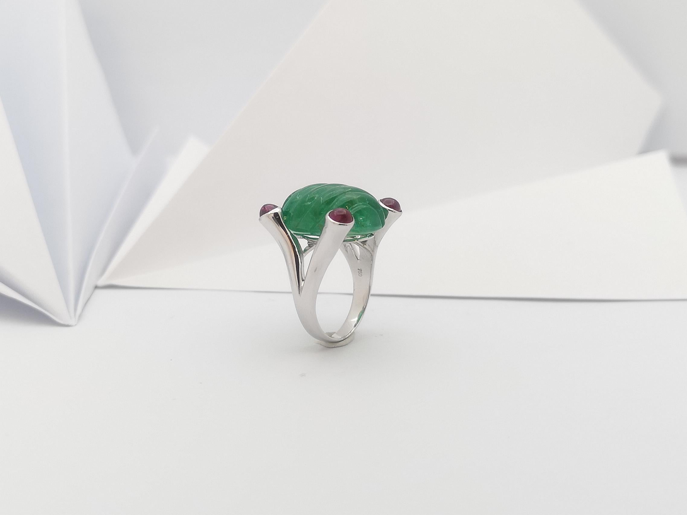Cabochon Emerald with Cabochon Ruby Ring Set in 18 Karat White Gold Settings For Sale 9