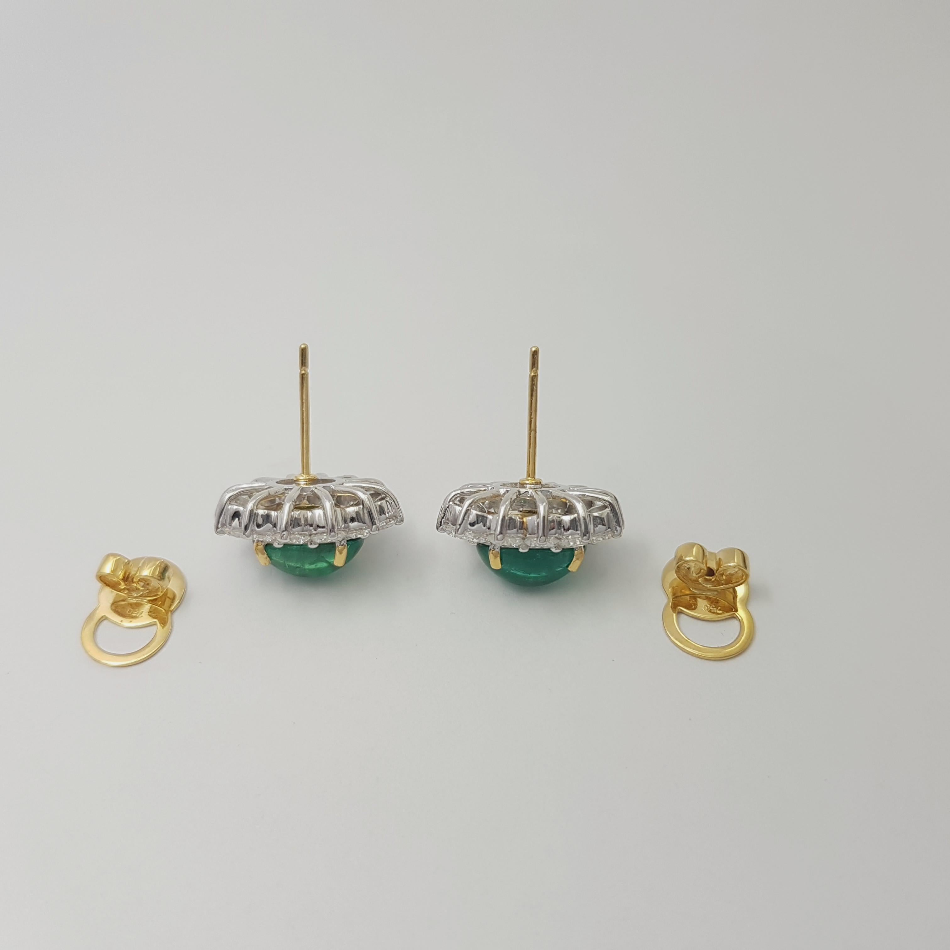 Orecchini con smeraldo cabochon e diamanti in oro giallo/bianco 18K in vendita 7