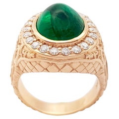 Cabochon Emerald with Diamond Ring set in 18K Rose Gold Settings