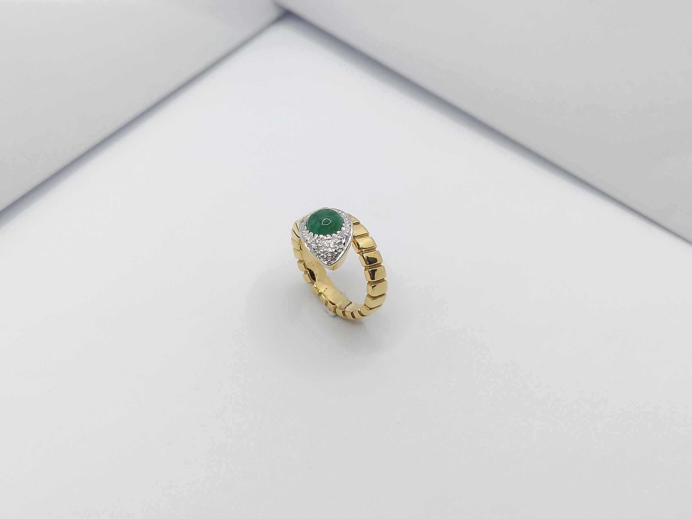 Cabochon Emerald with Diamond Serpent Ring Set in 18 Karat Gold Settings For Sale 4