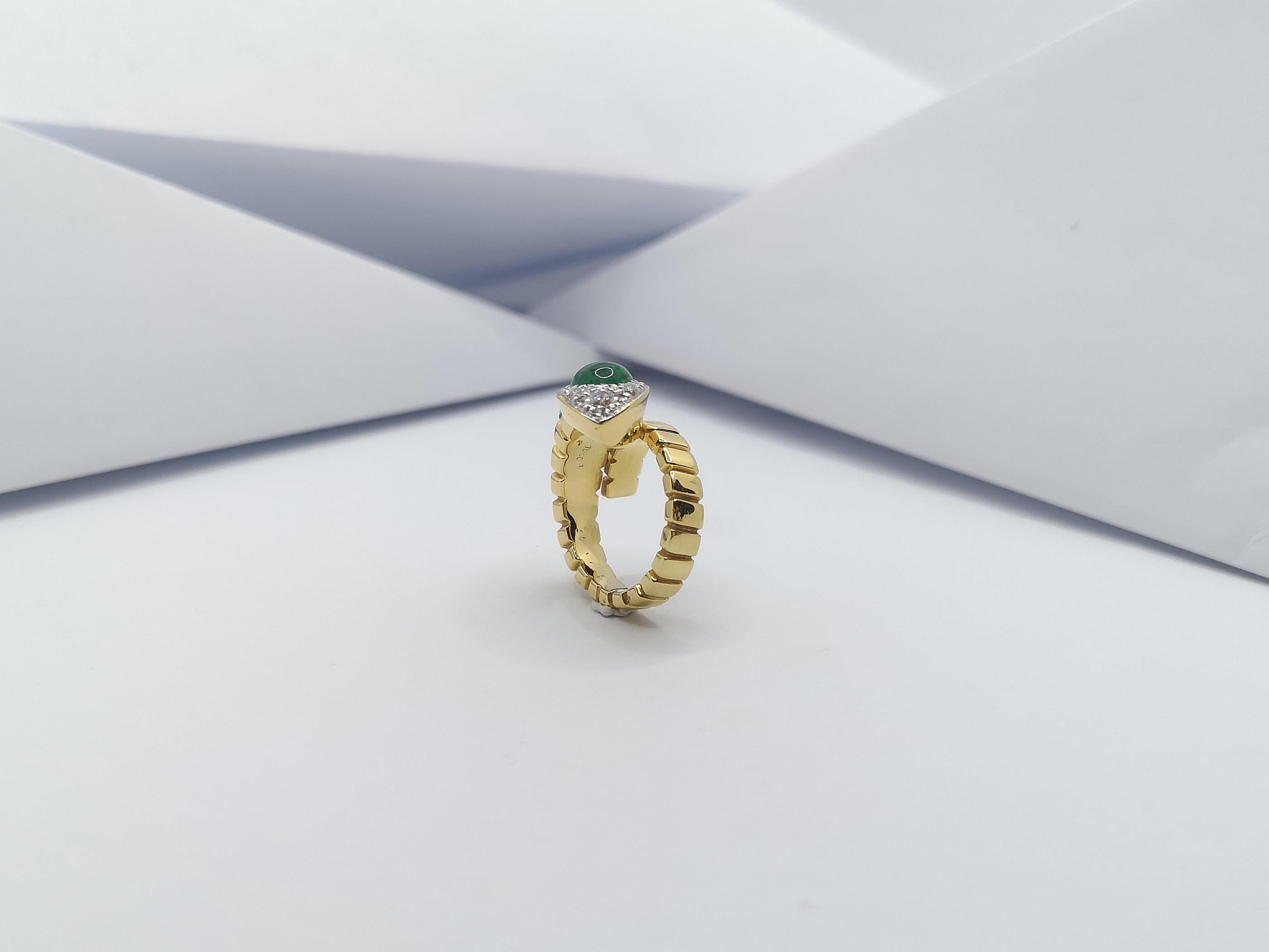 Cabochon Emerald with Diamond Serpent Ring Set in 18 Karat Gold Settings For Sale 5