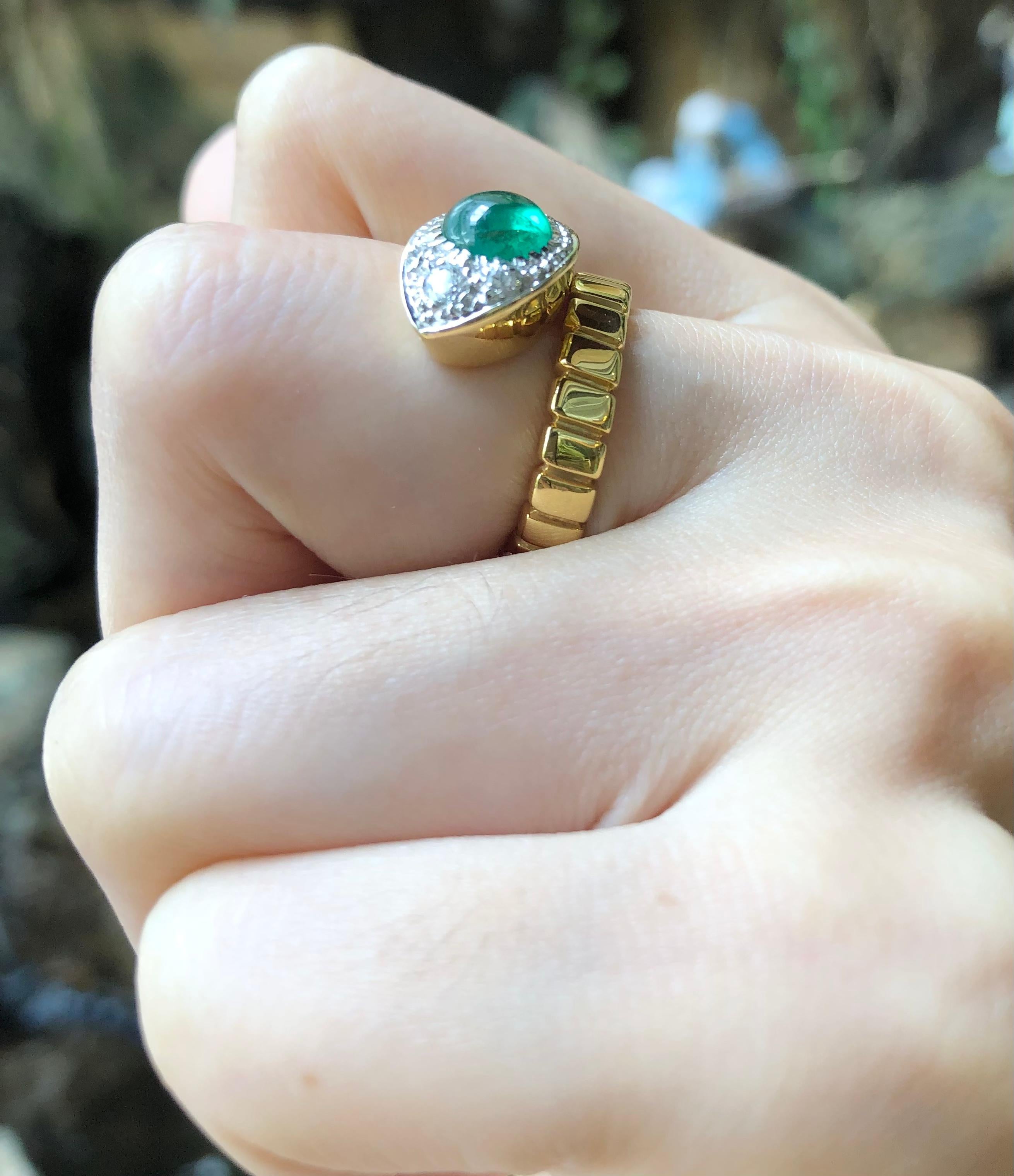 Contemporary Cabochon Emerald with Diamond Serpent Ring Set in 18 Karat Gold Settings For Sale