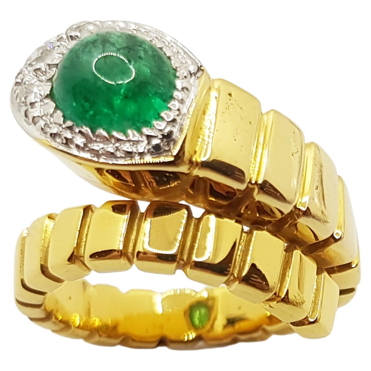 Cabochon Emerald with Diamond Serpent Ring Set in 18 Karat Gold Settings For Sale