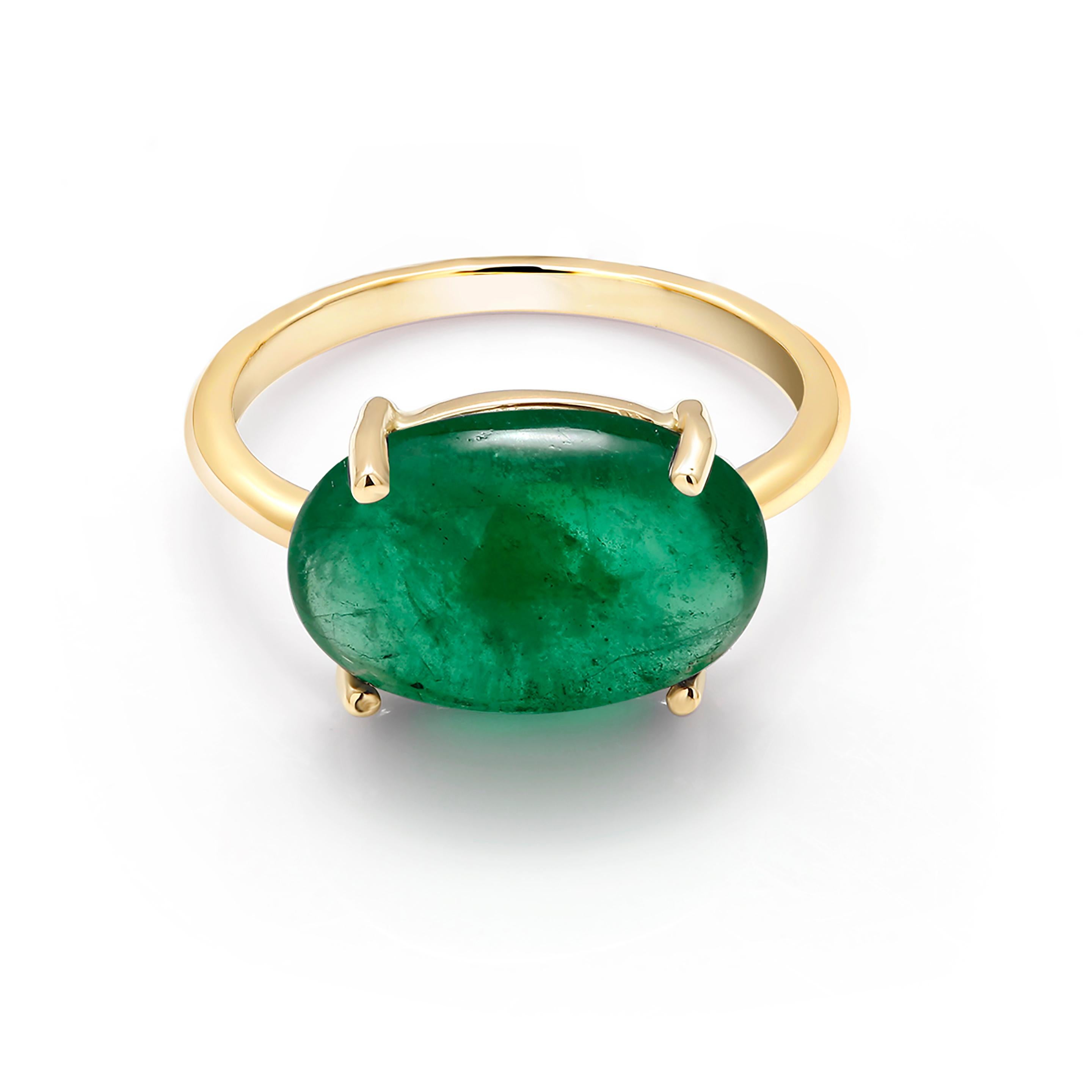 Cabochon Emerald Solitaire Yellow Gold Cocktail Ring Weighing 6.70 Carats 1
