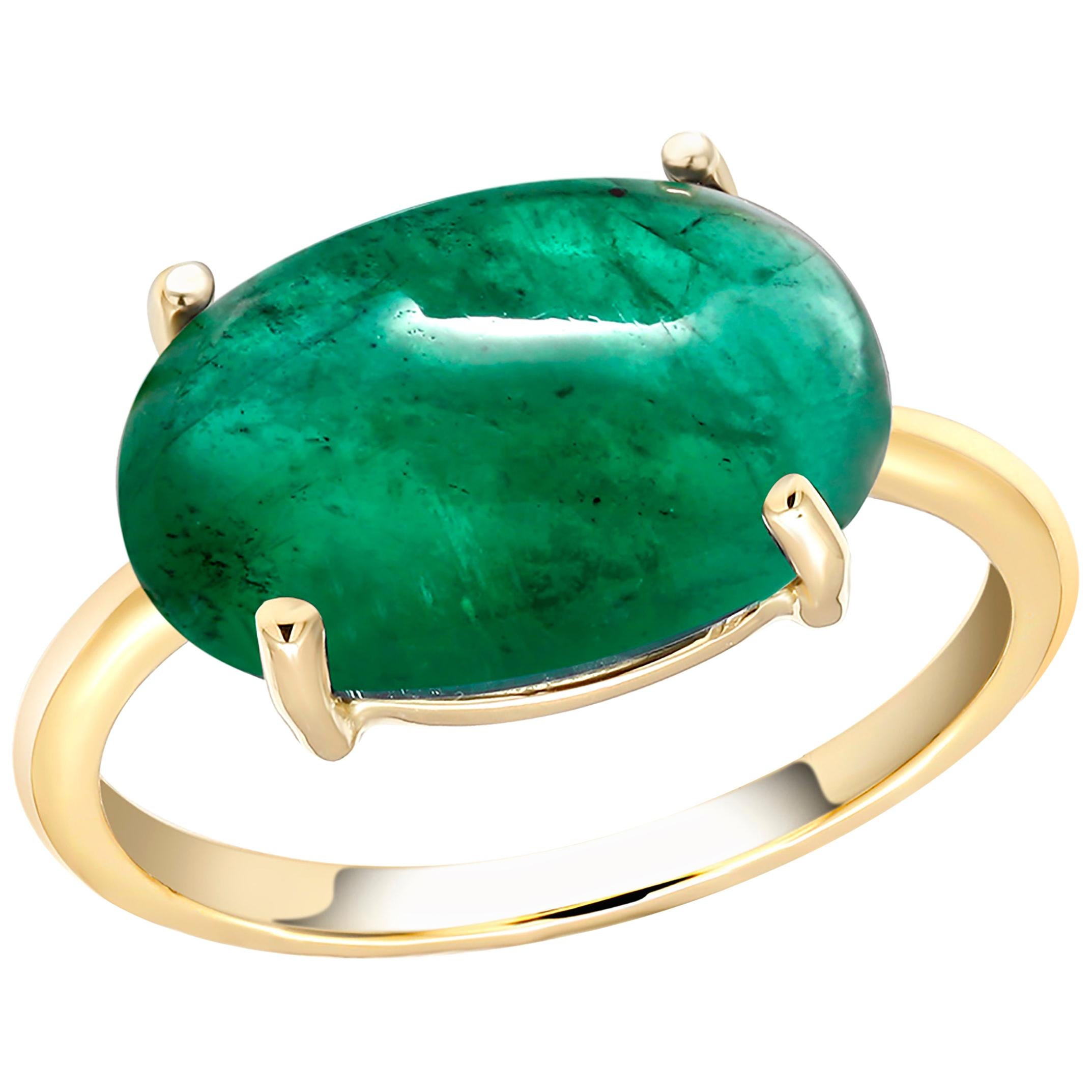 Cabochon Emerald Solitaire Yellow Gold Cocktail Ring Weighing 6.70 Carats In New Condition In New York, NY
