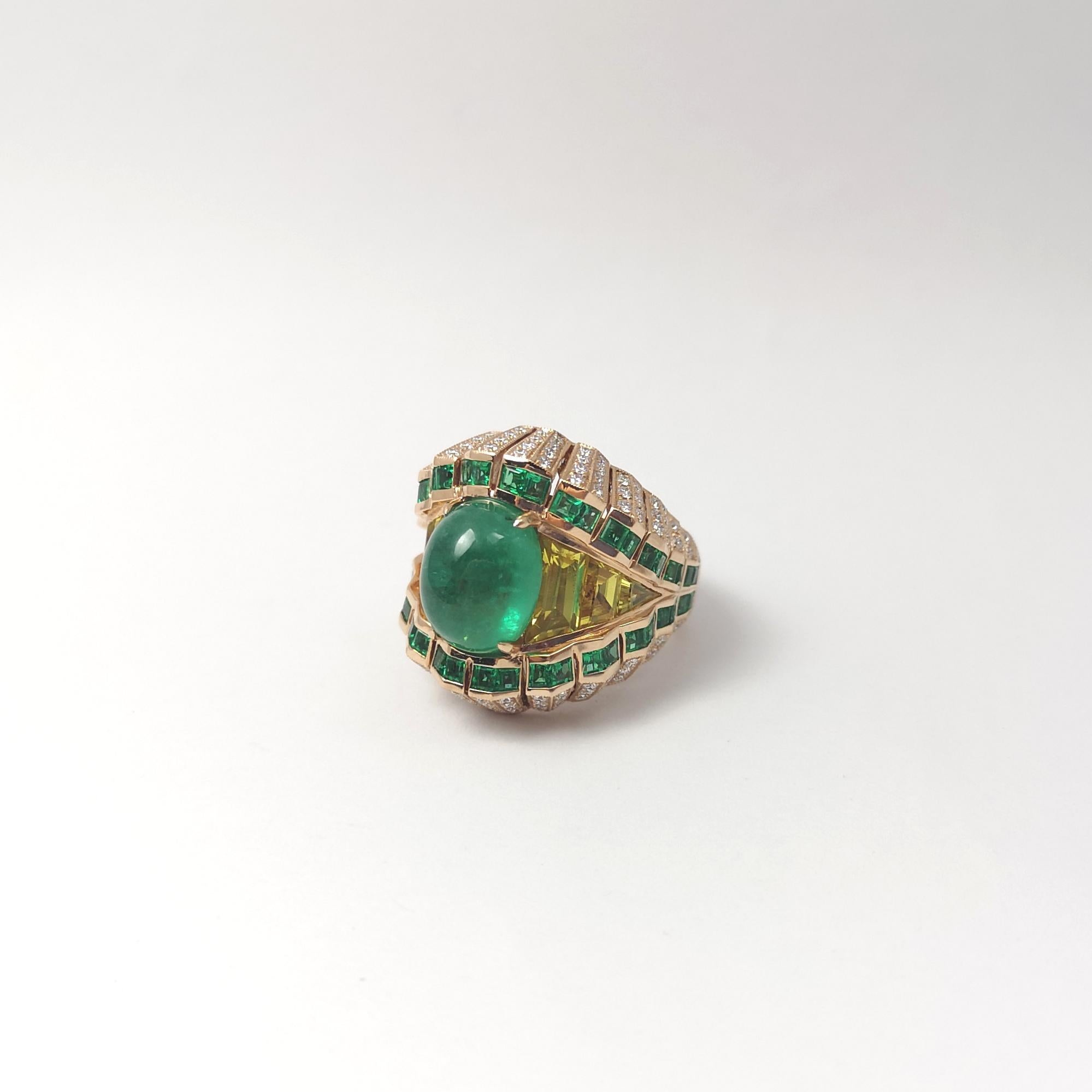 Cabochon Emerald, Yellow Sapphire and Diamond Ring set in 18K Rose Gold Settings im Angebot 5