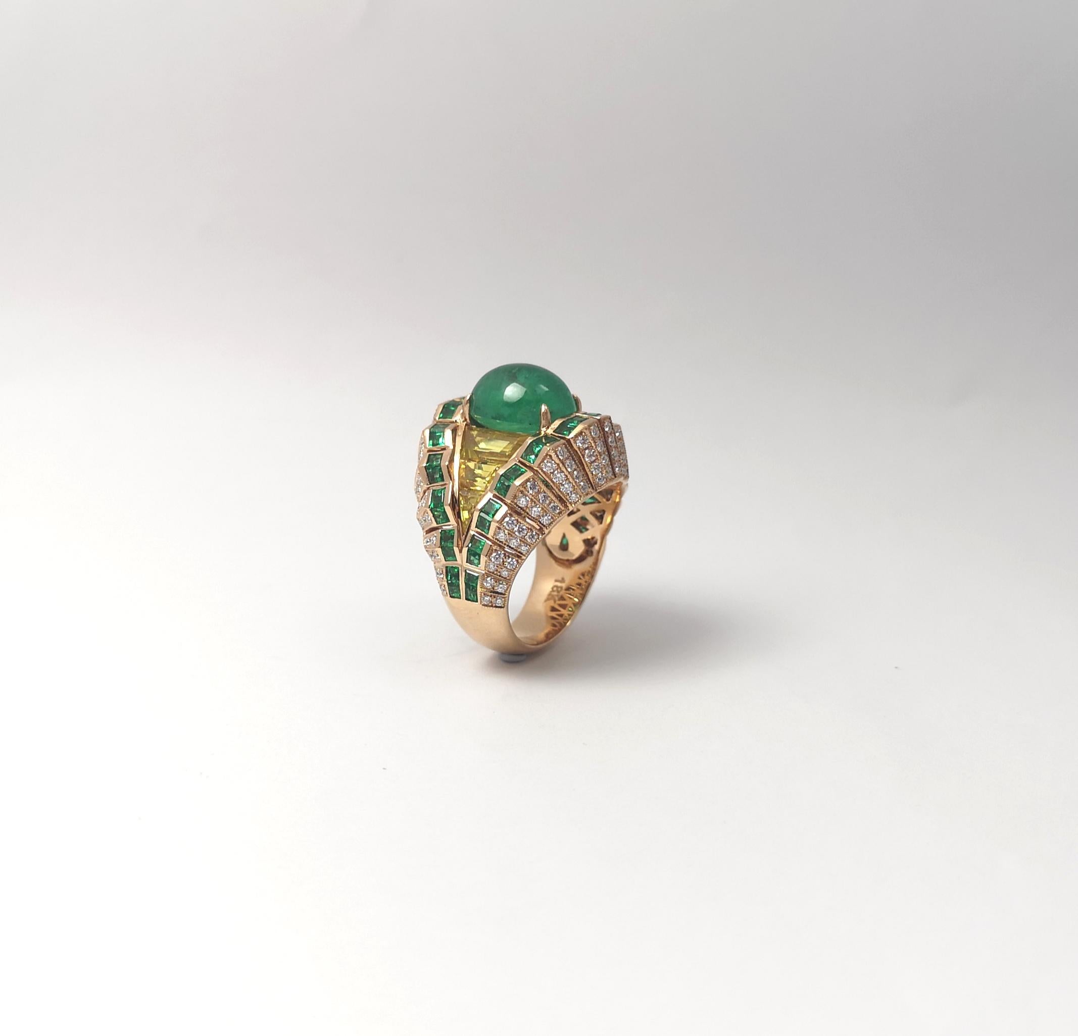 Cabochon Emerald, Yellow Sapphire and Diamond Ring set in 18K Rose Gold Settings im Angebot 9