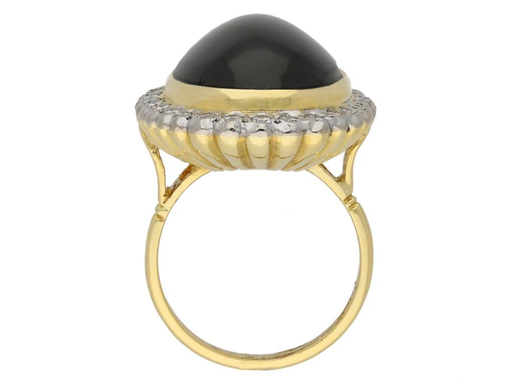 Ring mit Cabochon-Granat und Diamantkrone, um 1960. im Zustand „Gut“ im Angebot in London, GB