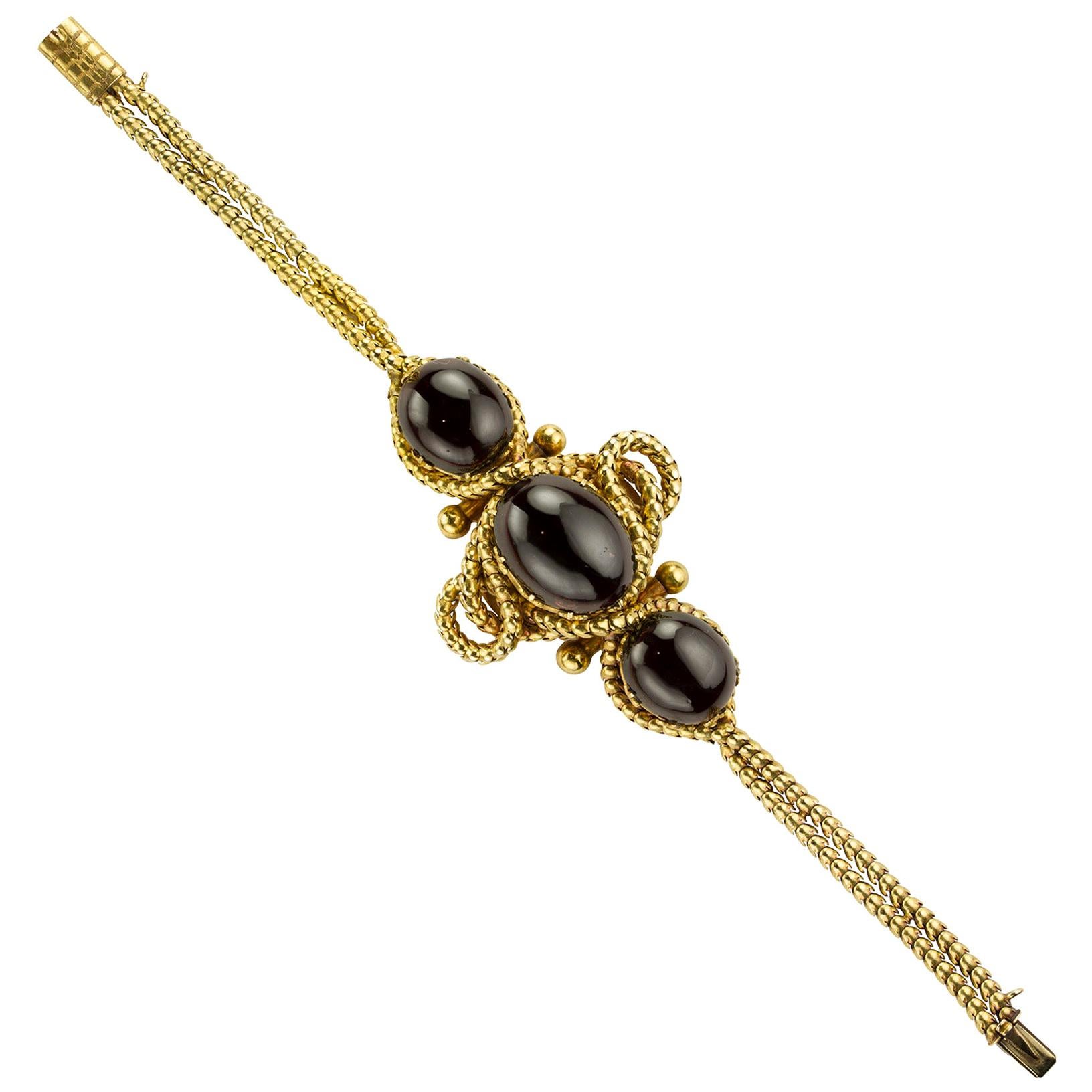 Cabochon Garnet and Yellow Gold Bracelet For Sale