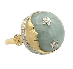 Cabochon-Jade-Kuppelring mit Halbmond- und Diamantstern-Motiv aus 14-Karat-Gold