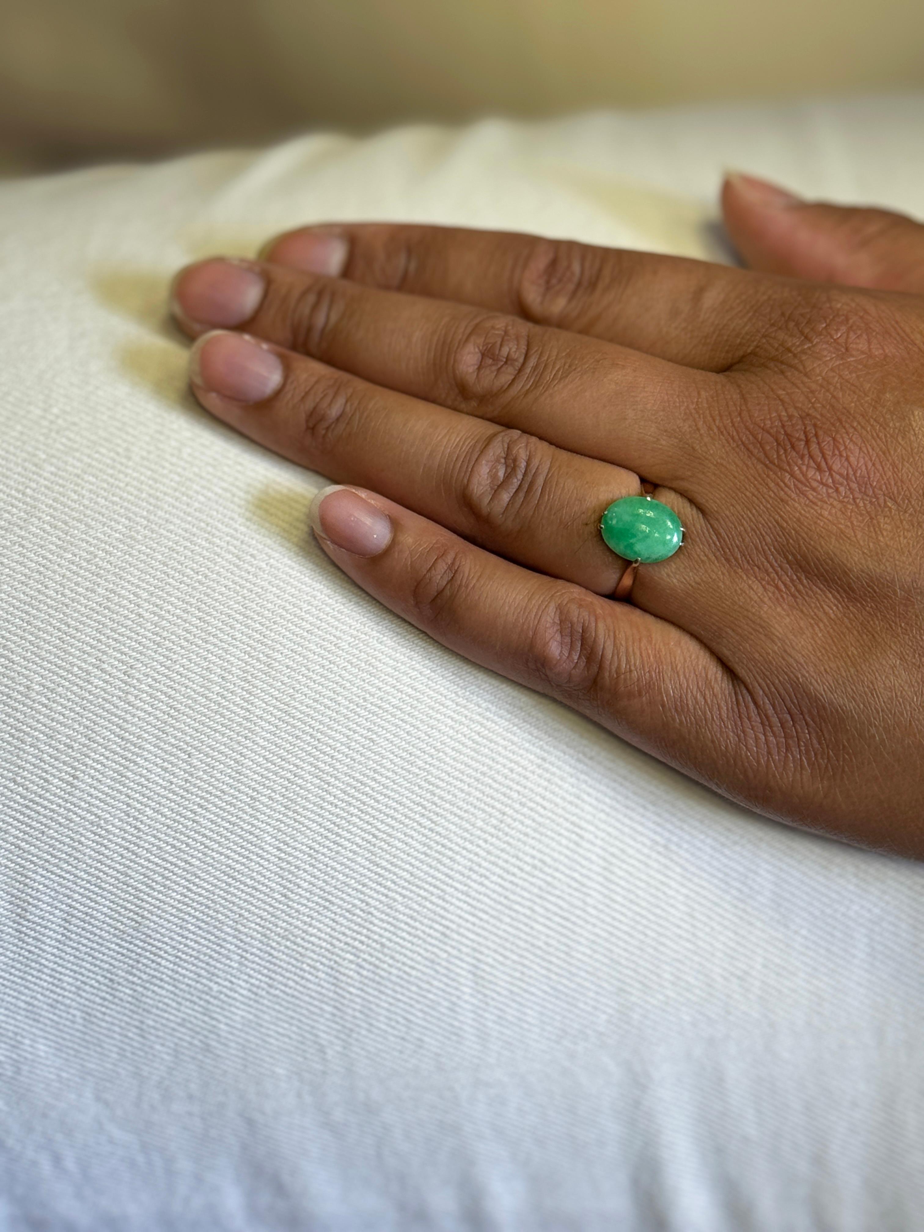 Cabochon Jadeite and 9 Carat Rose Gold Vintage Dress Ring For Sale 2