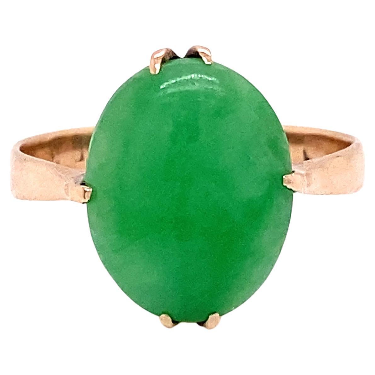 Cabochon Jadeite and 9 Carat Rose Gold Vintage Dress Ring For Sale
