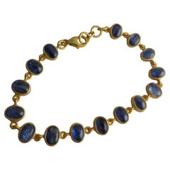 Pulsera de plata de ley chapada en oro con cabujón de cianita
