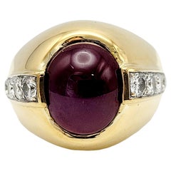 Vintage Cabochon Natural Ruby &  Diamonds Dome Ring in 18 Karat Yellow Gold
