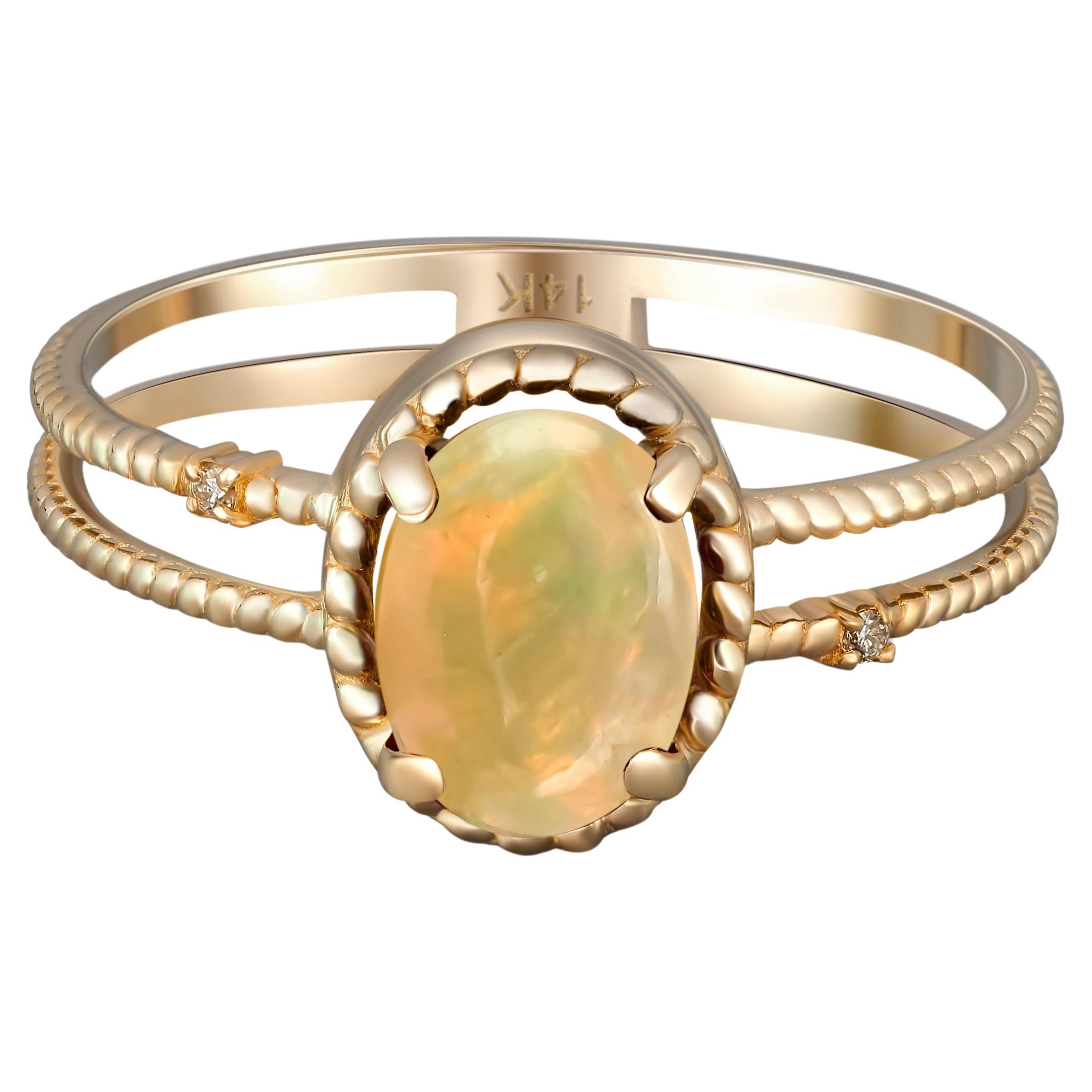 Cabochon opal 14k gold ring. 
