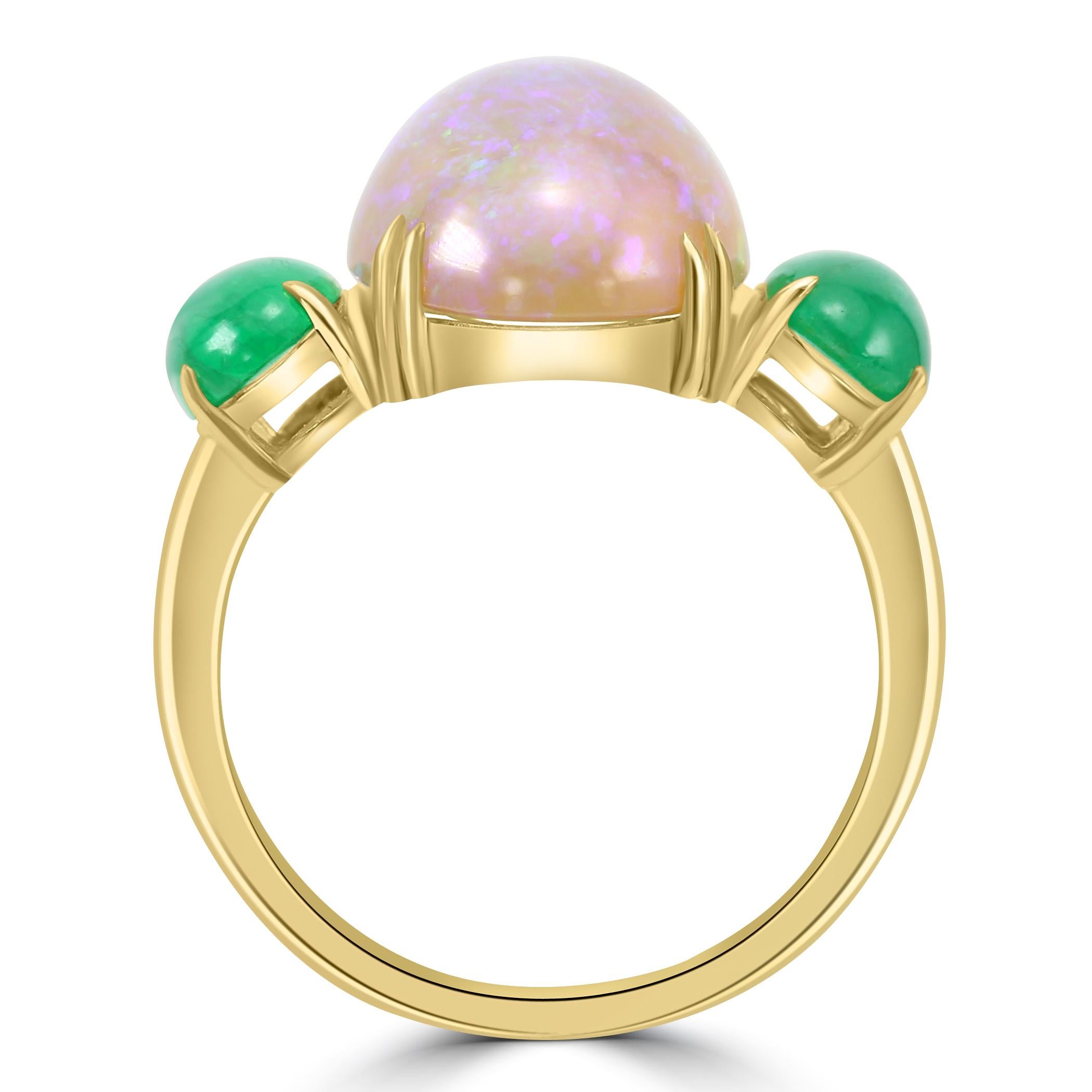 Cabochon Oval Opal & Emerald 18 Karat Yellow Gold Three-Stone Fashion Ring For Sale 1