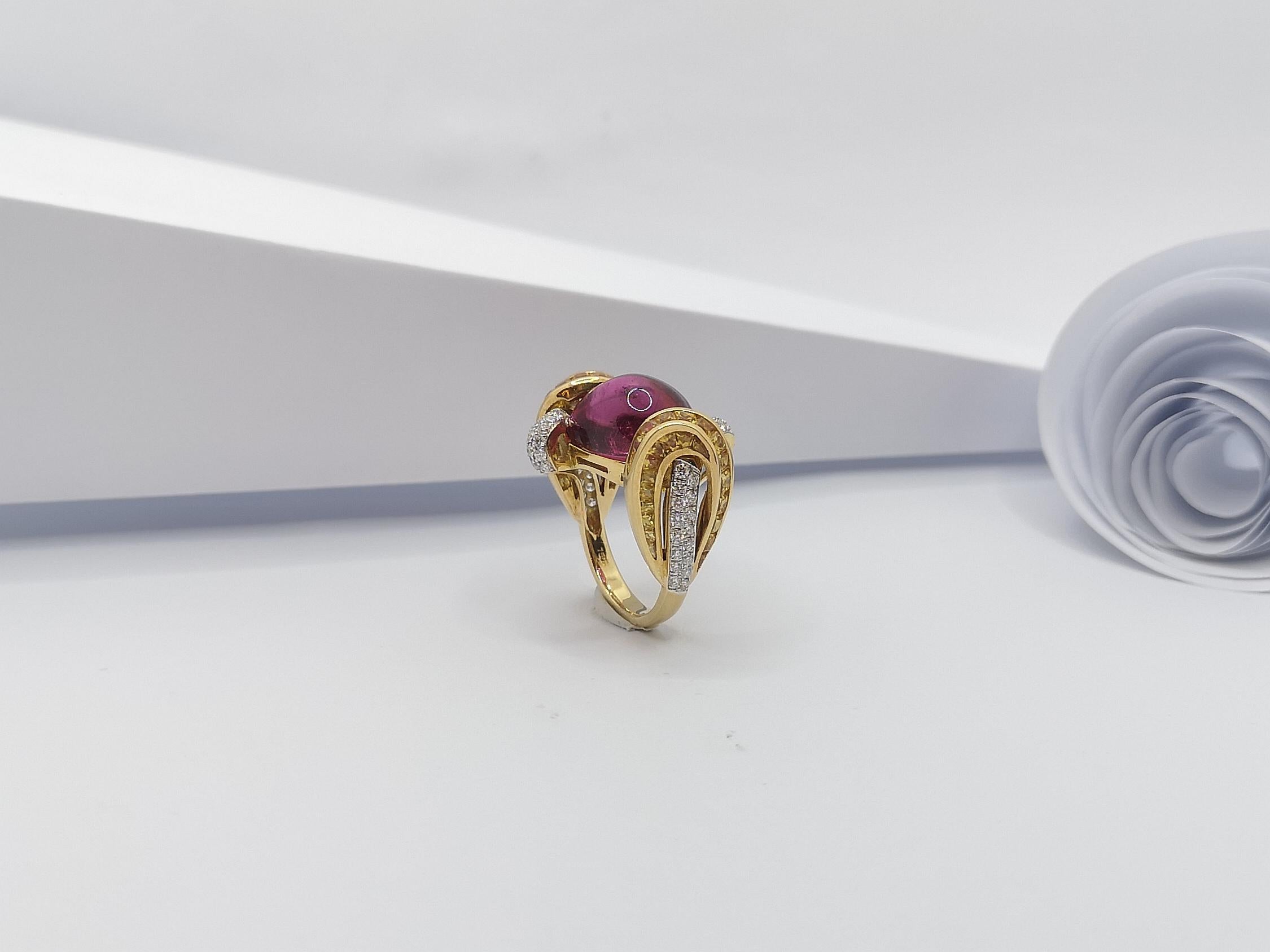 Cabochon Pink Tourmaline with Diamond and Yellow Sapphire Ring in 18 Karat Gold For Sale 6