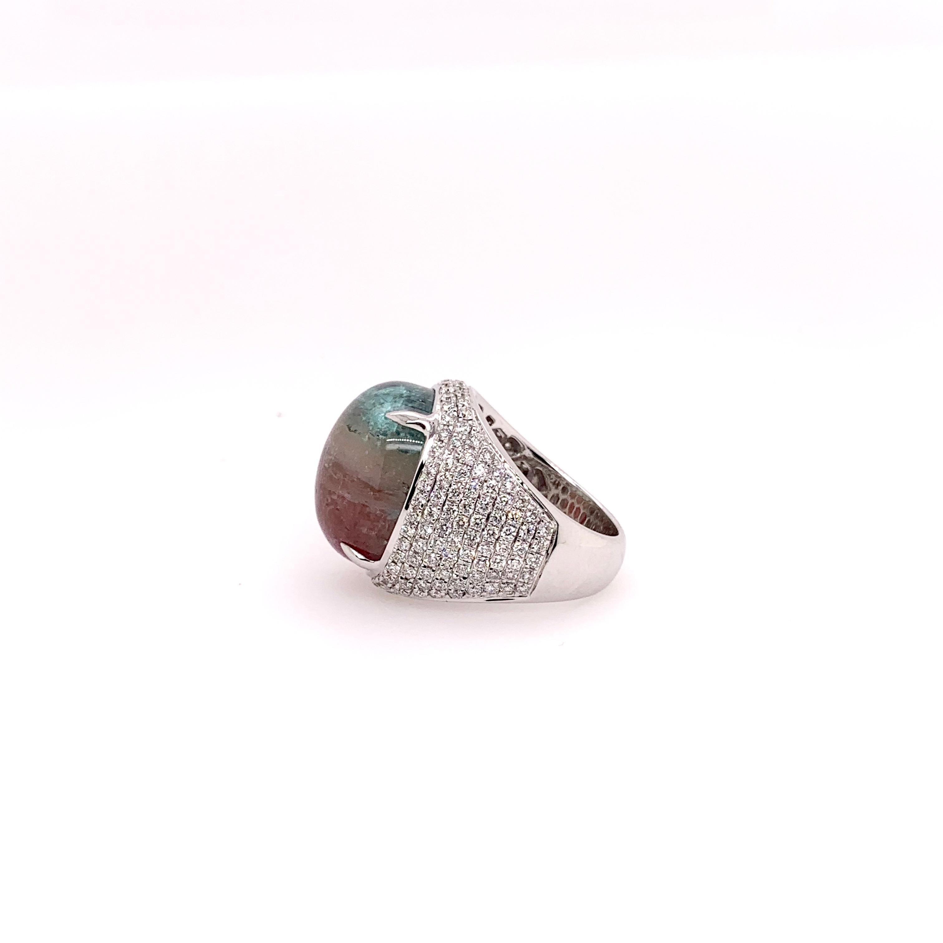 Bague dôme en tourmaline Paraiba arc-en-ciel cabochon et diamants Neuf - En vente à Carrollton, TX