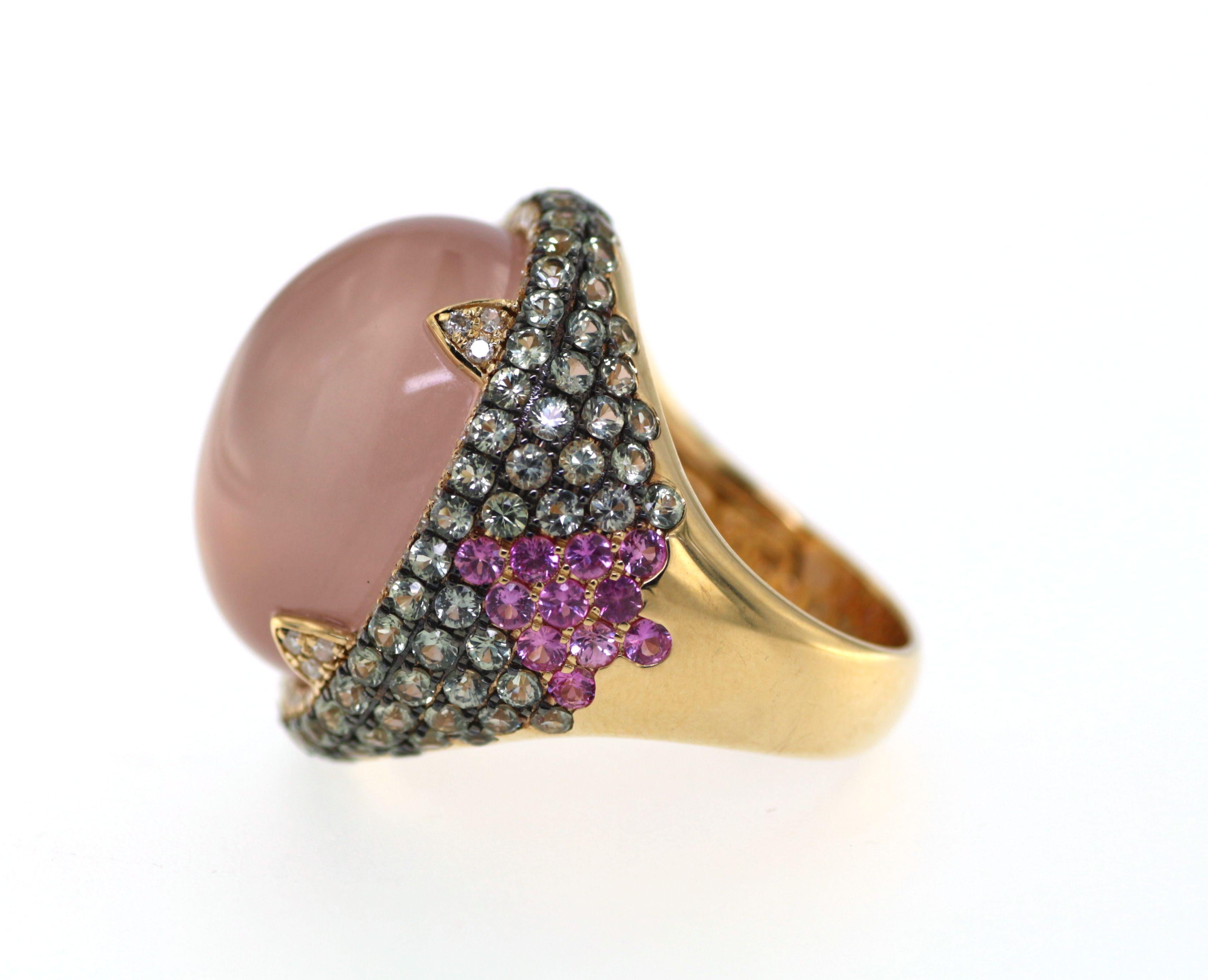 Contemporary Cabochon Rose Quartz Sapphire Cocktail Ring in 18 Karat Yellow Gold