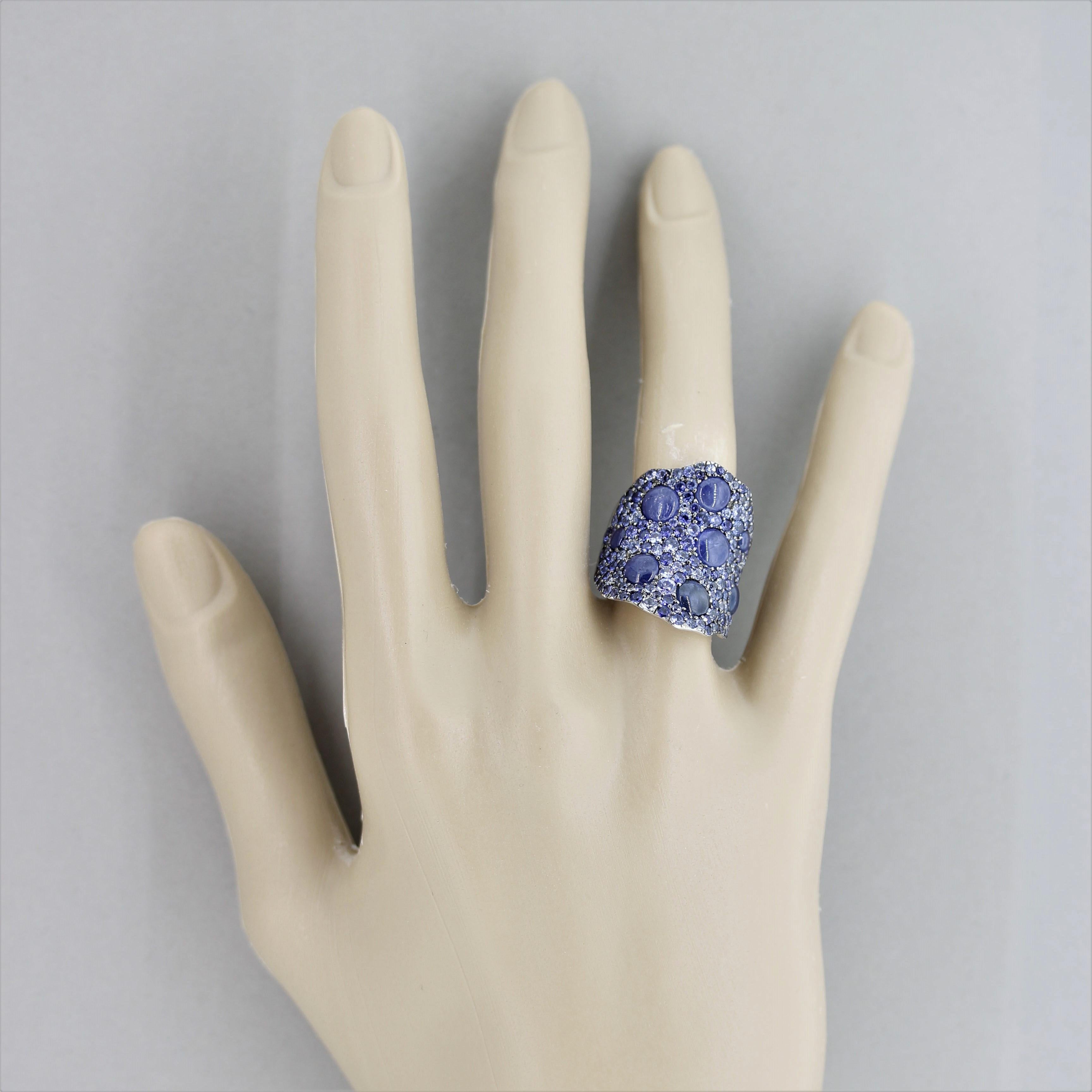 Cabochon and Round Sapphire Gold Cocktail Ring For Sale 2