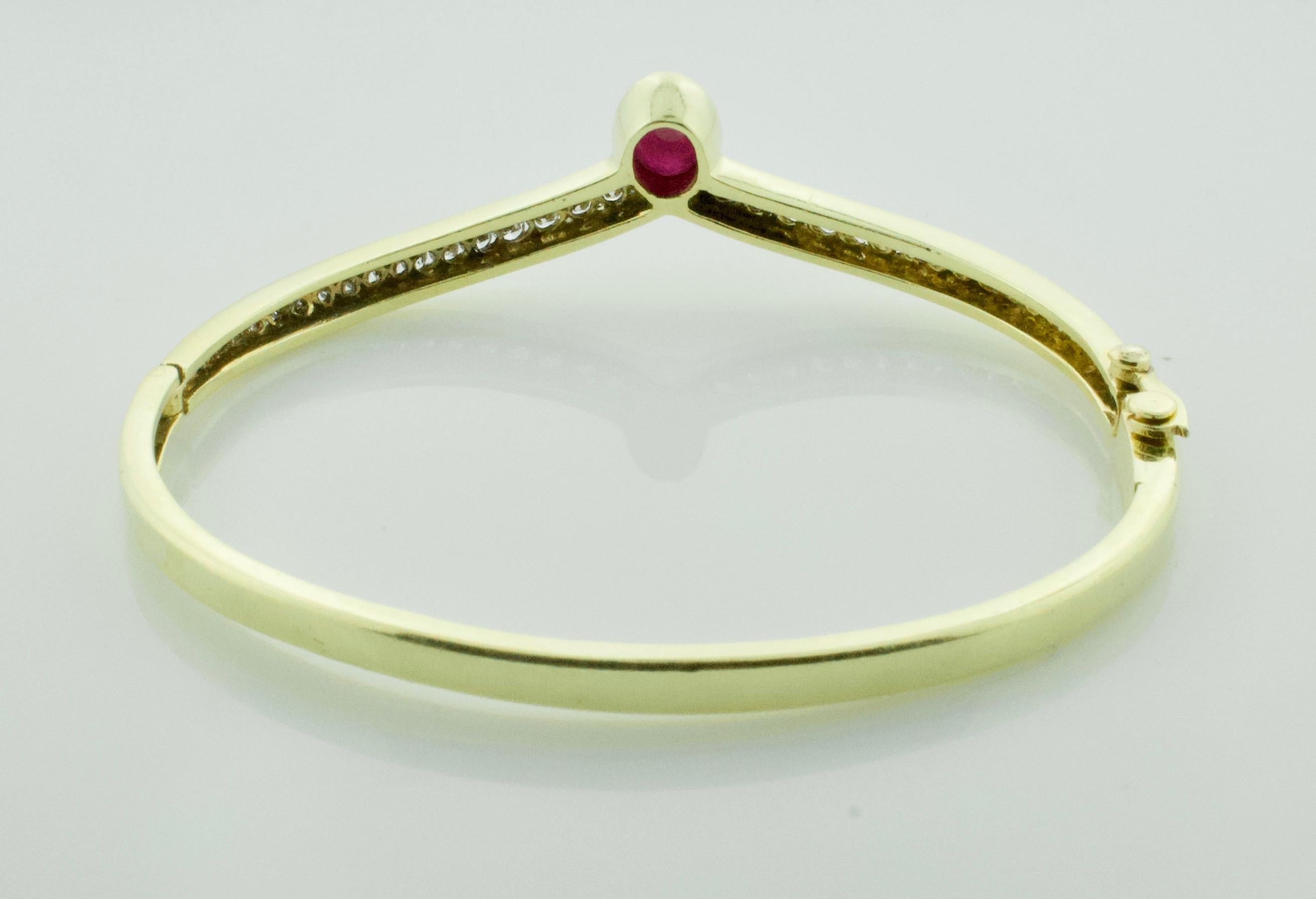 Modern Cabochon Ruby and Diamond Bangle Bracelet Large Size Ruby 2.50 Carat
