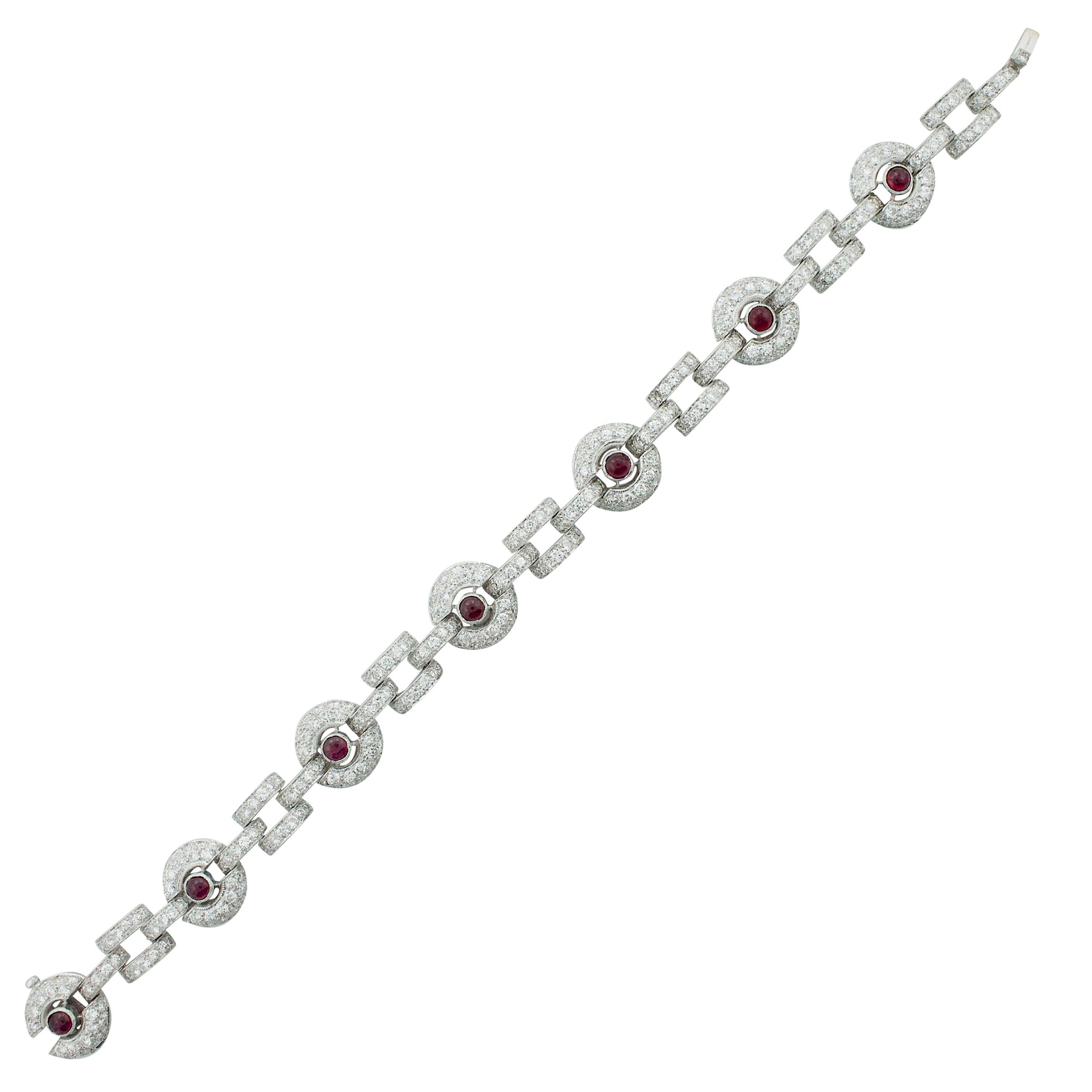 Bracciale con rubini e diamanti cabochon in vendita
