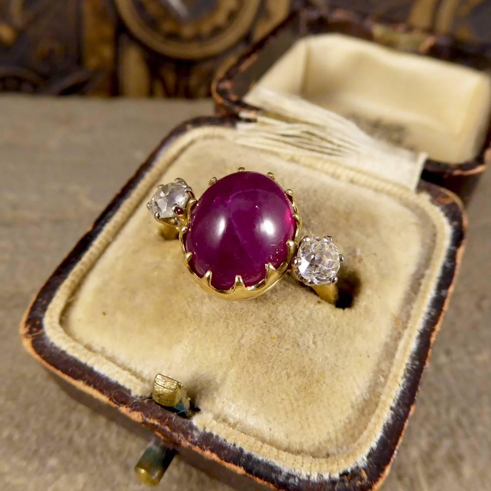 Cabochon Ruby and Diamond Three-Stone 18 Carat Yellow Gold Ring 3