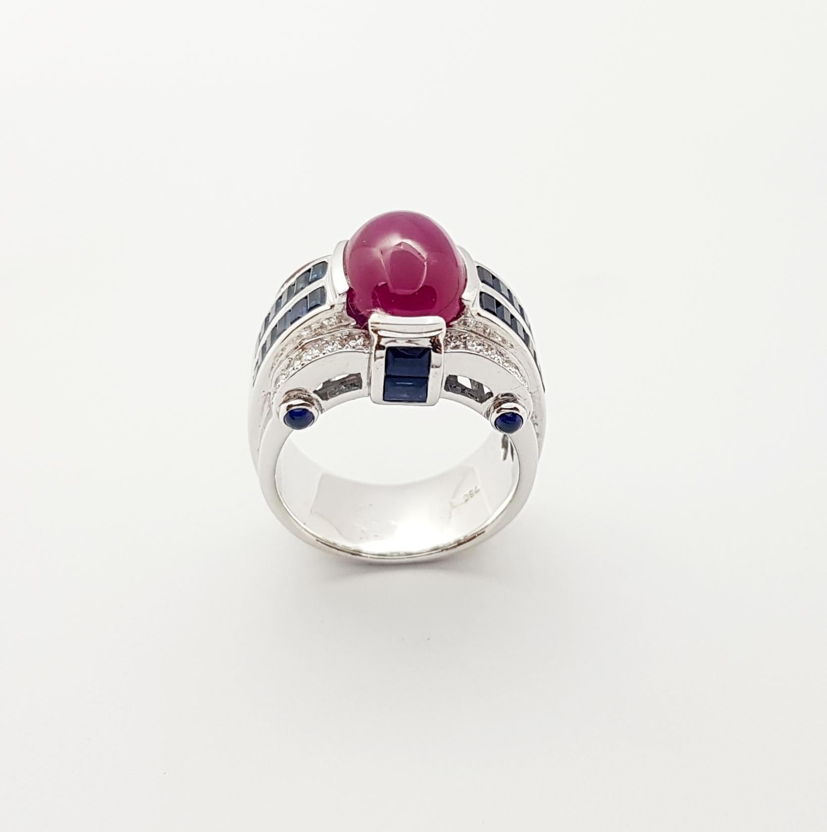 Cabochon Ruby, Blue Sapphire and Diamond Ring Set in 18 Karat White Gold Setting For Sale 6