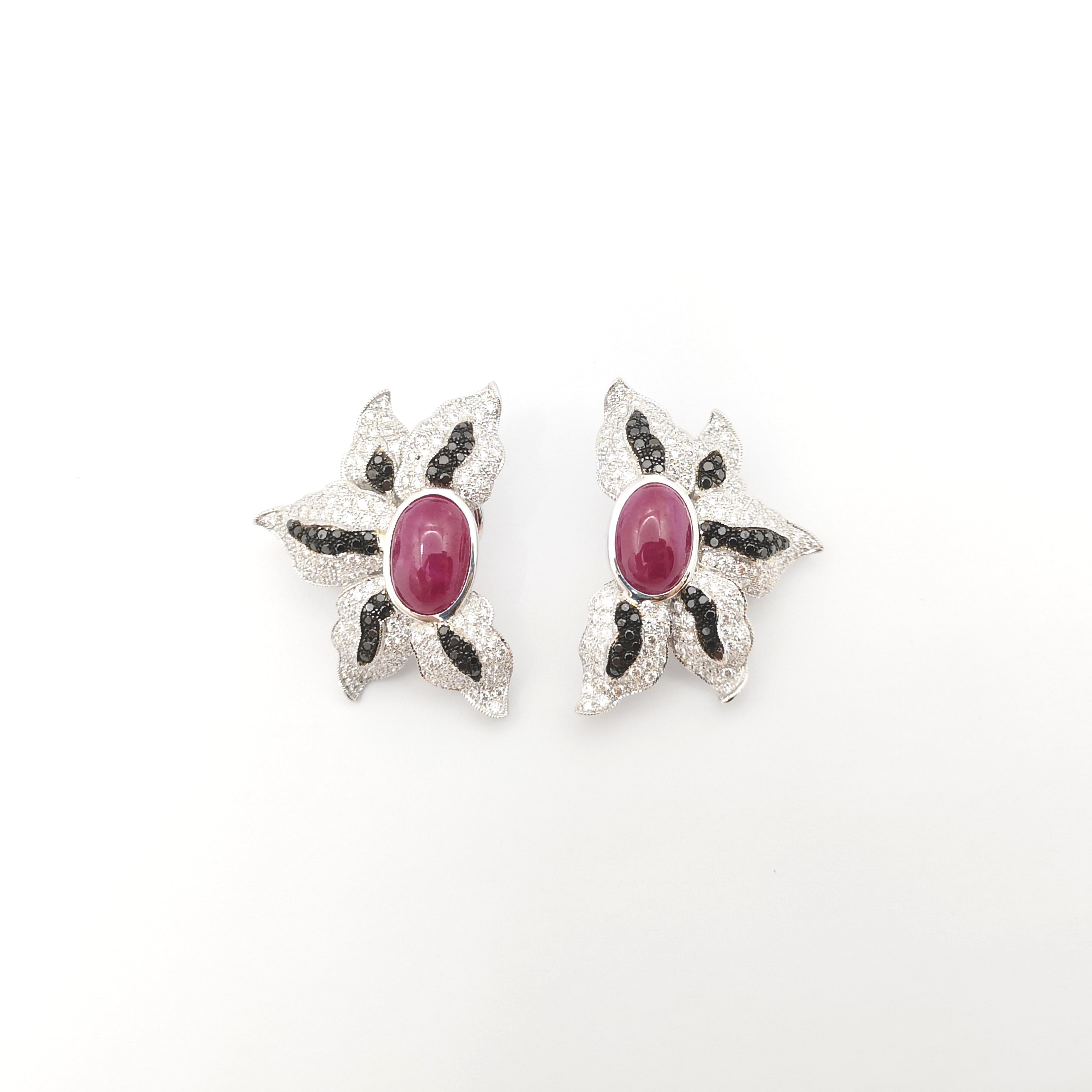 Cabochon Ruby, Diamond and Black Diamond Earrings set in 18K White Gold Settings In New Condition For Sale In Bangkok, TH