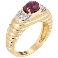 Bague vintage empilable en or jaune 18 carats avec cabochon de rubis et diamants