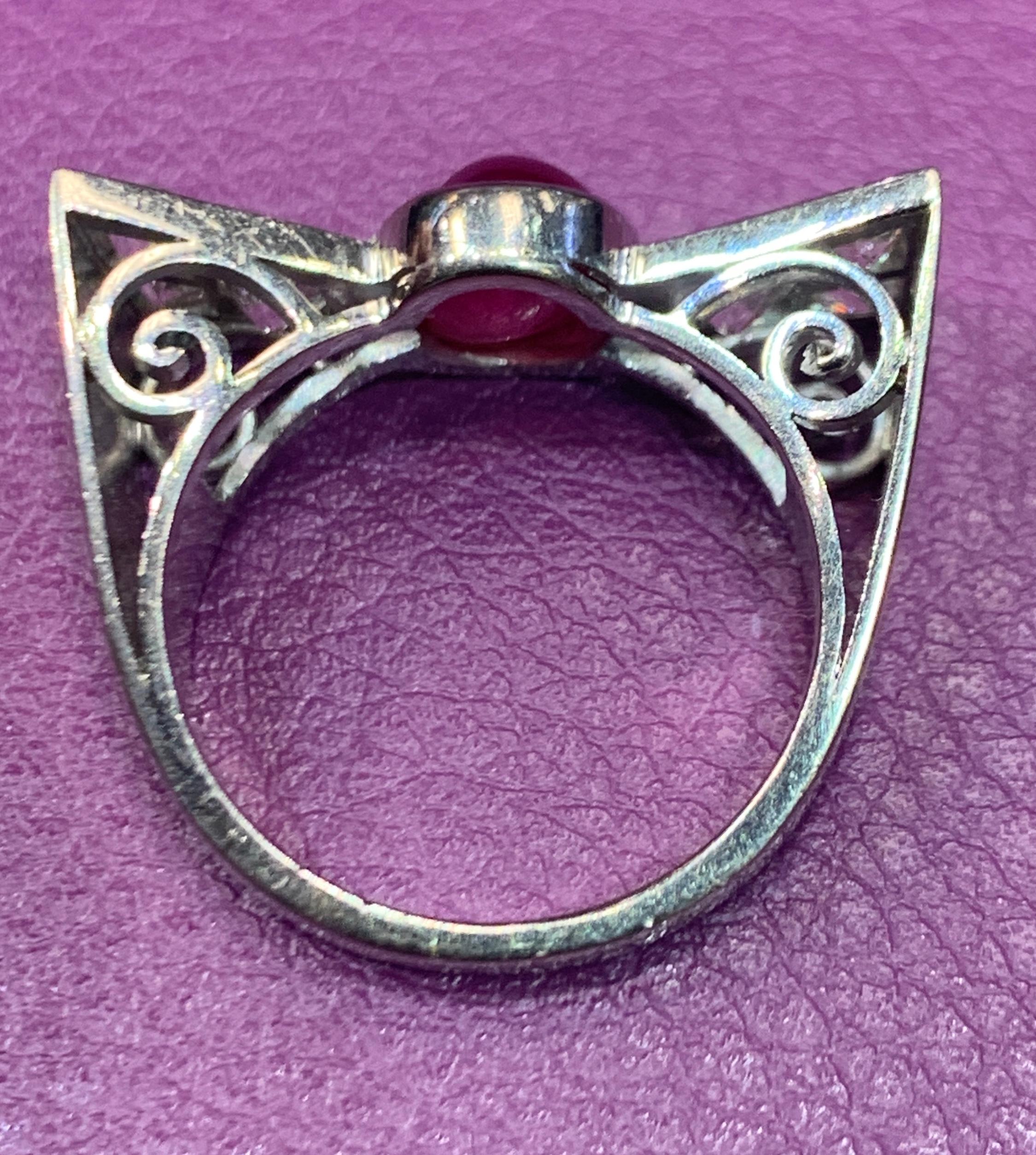 Cabochon Ruby and Diamond Bow Tie Ring In Excellent Condition In New York, NY