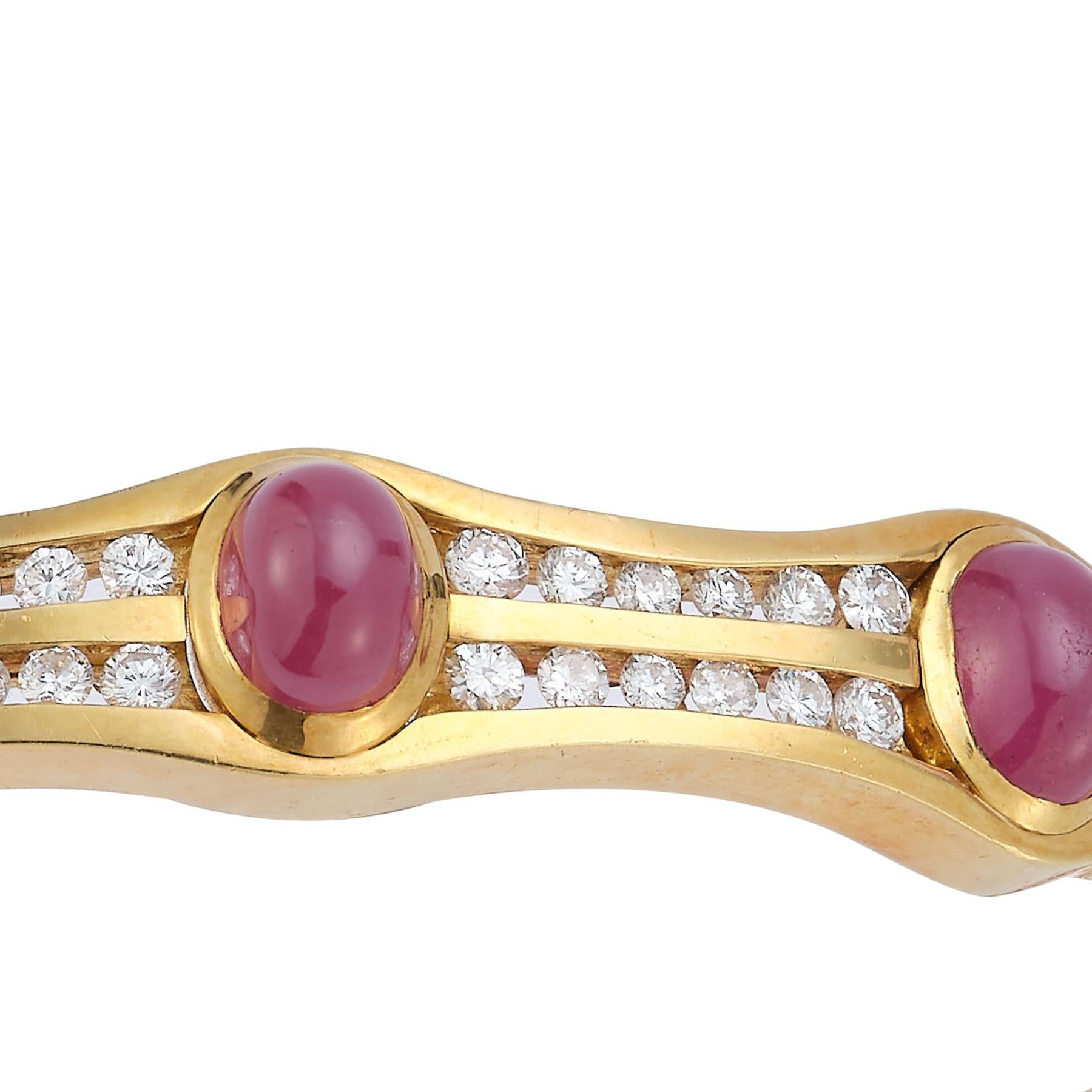 Cabochon Ruby & Diamond Gold Bangle  In Excellent Condition For Sale In New York, NY