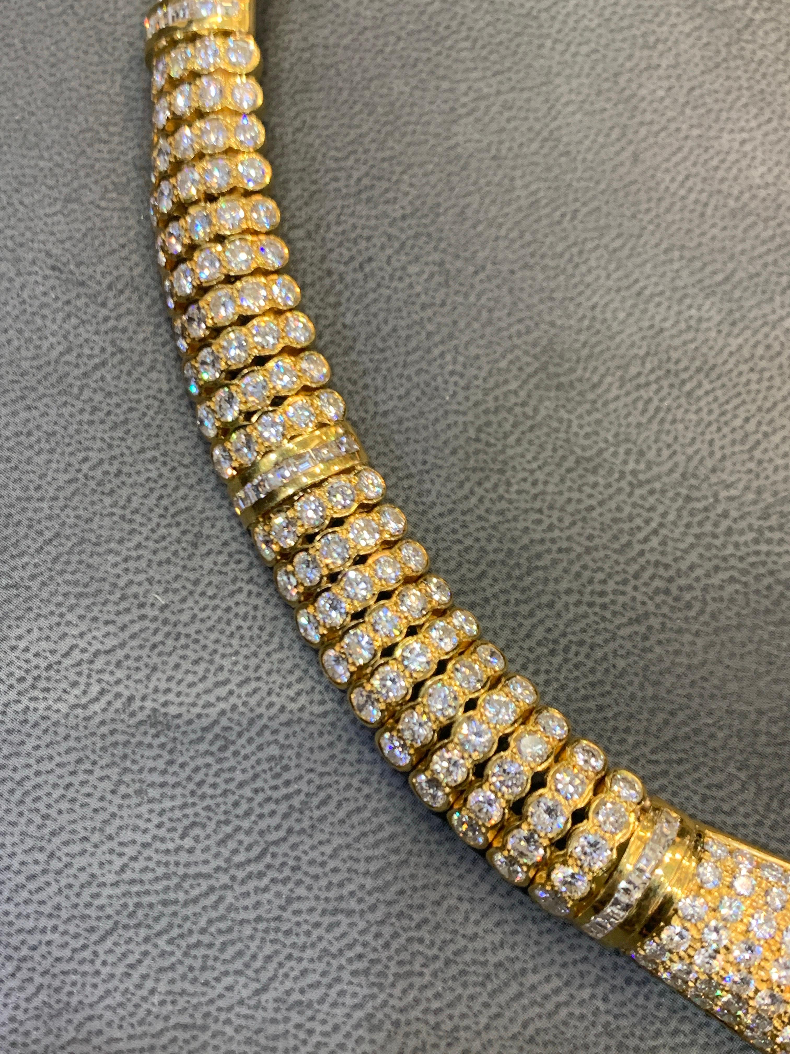 Collana con cuore di rubino e diamanti cabochon in vendita 2