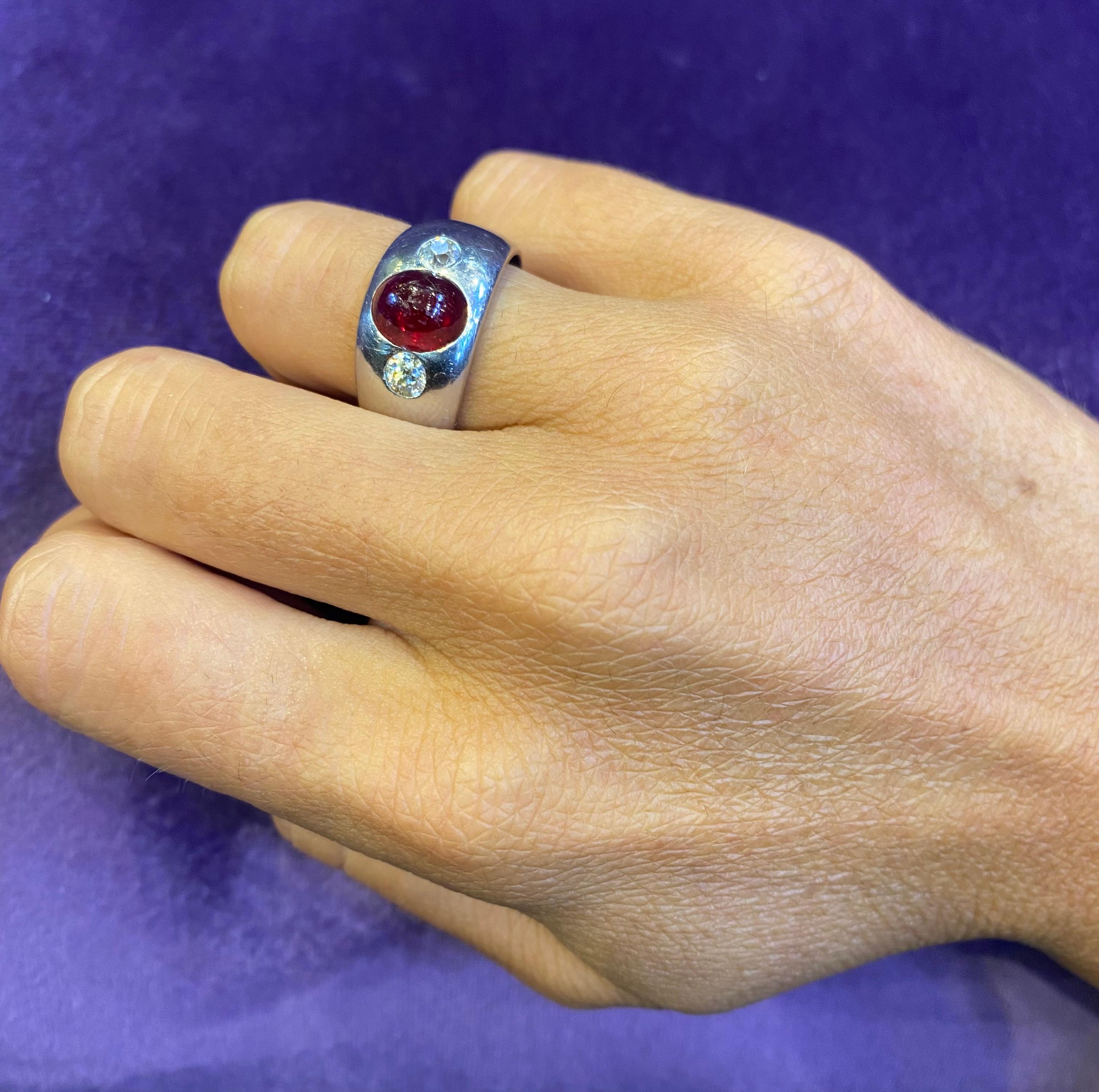 Cabochon Ruby & Diamond Mens  Ring In Excellent Condition For Sale In New York, NY